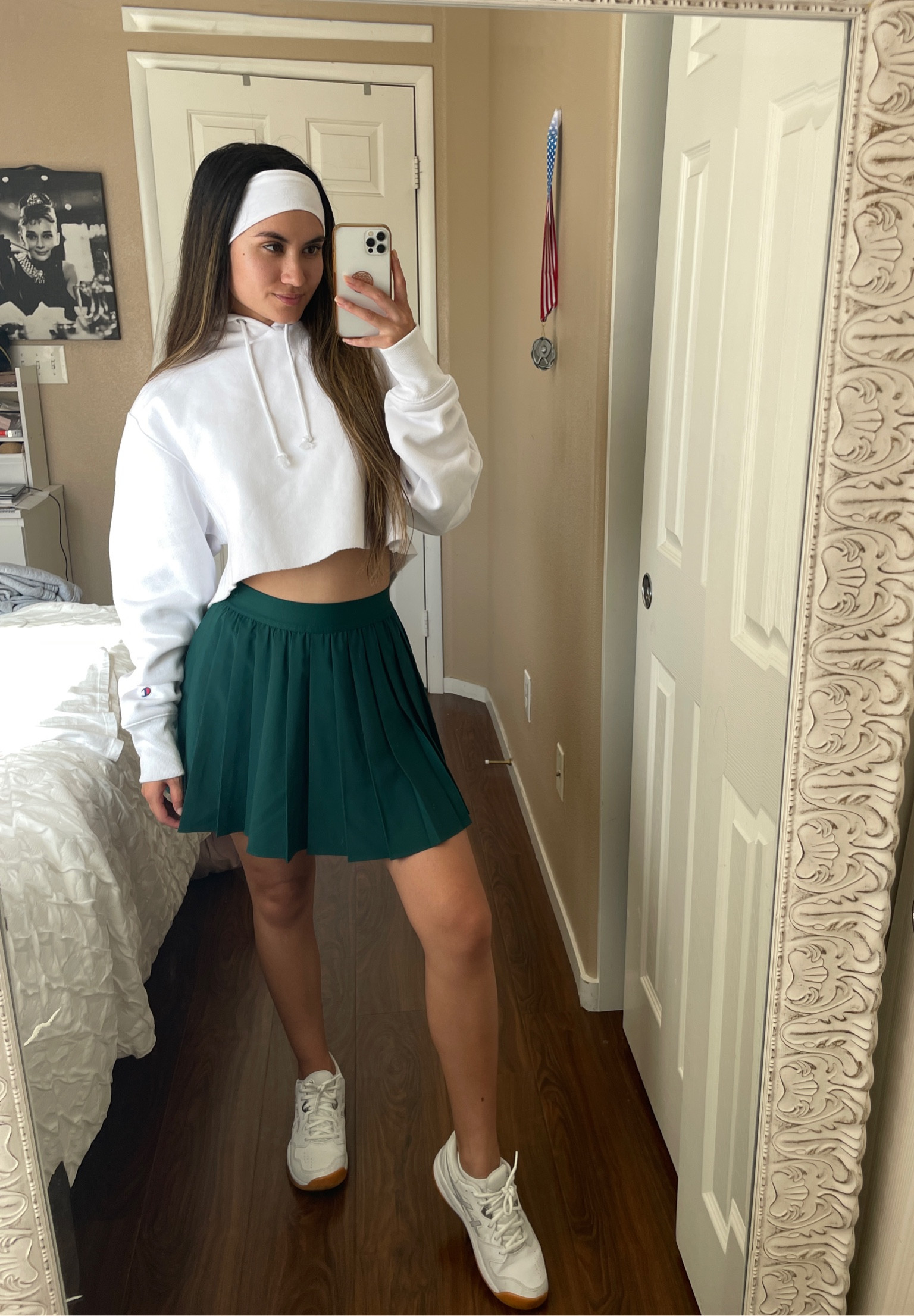 Sporty Chic Pleated Skirt💚
sweatshirt is champion size 
S (couldn’t find exact) 
skirt is XS





pleated skirt, sportswear, sporty style, sporty outfit, sporty fashion, athleisure, athletic wear, pickleball outfit, pickleball outfit ideas, tennis skirt, preppy style, activewear, style inspo, sporty girl, womens fitness, cropped hoodie,  


