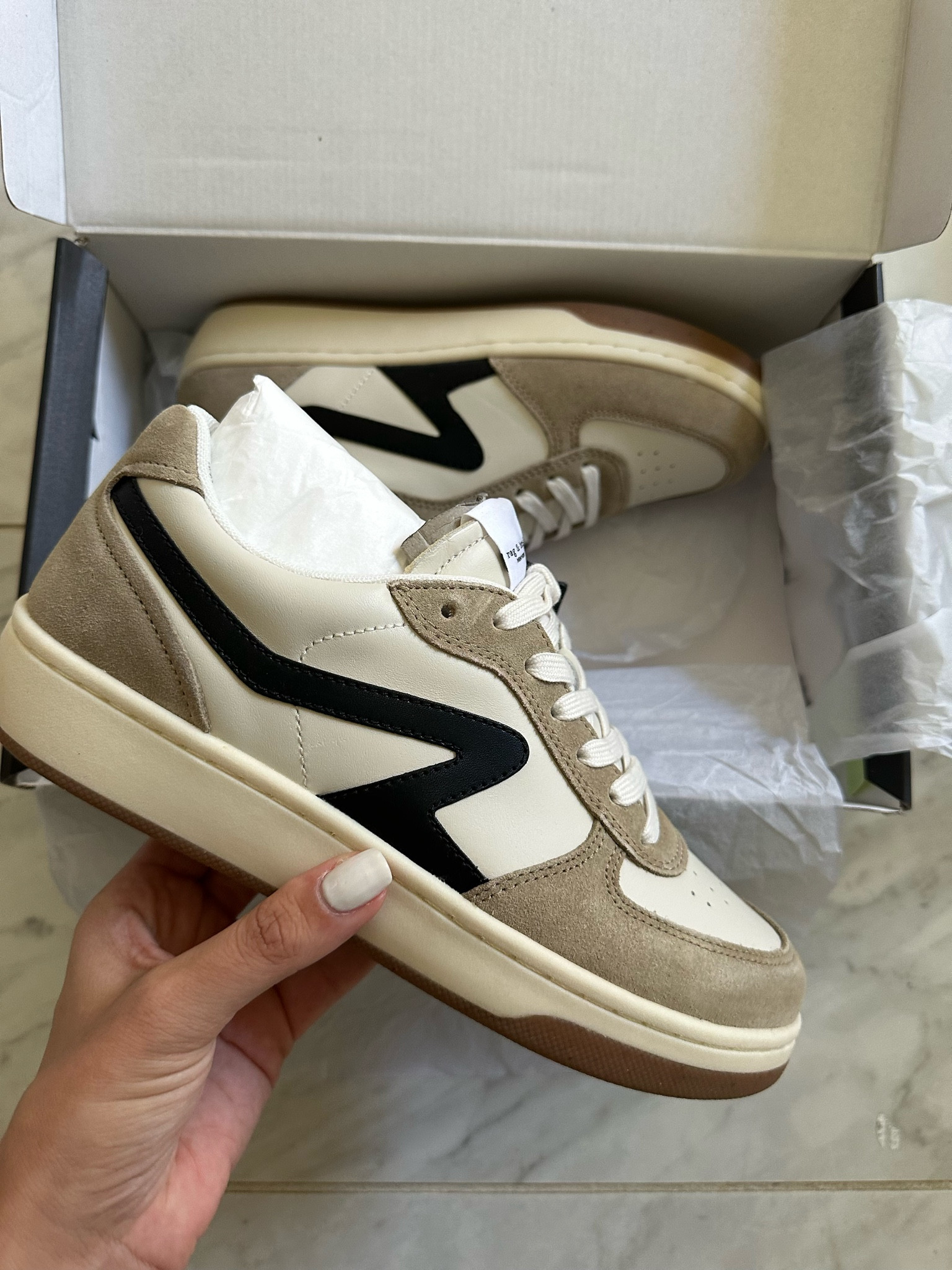 Loving these new sneakers! I paired them with a dress and they’re going to be perfect for fall with dresses, skirts and jeans!

Fall shoes, sneakers, rag & bone, casual style, mom outfits 

#LTKstyletip #LTKshoecrush #LTKFind