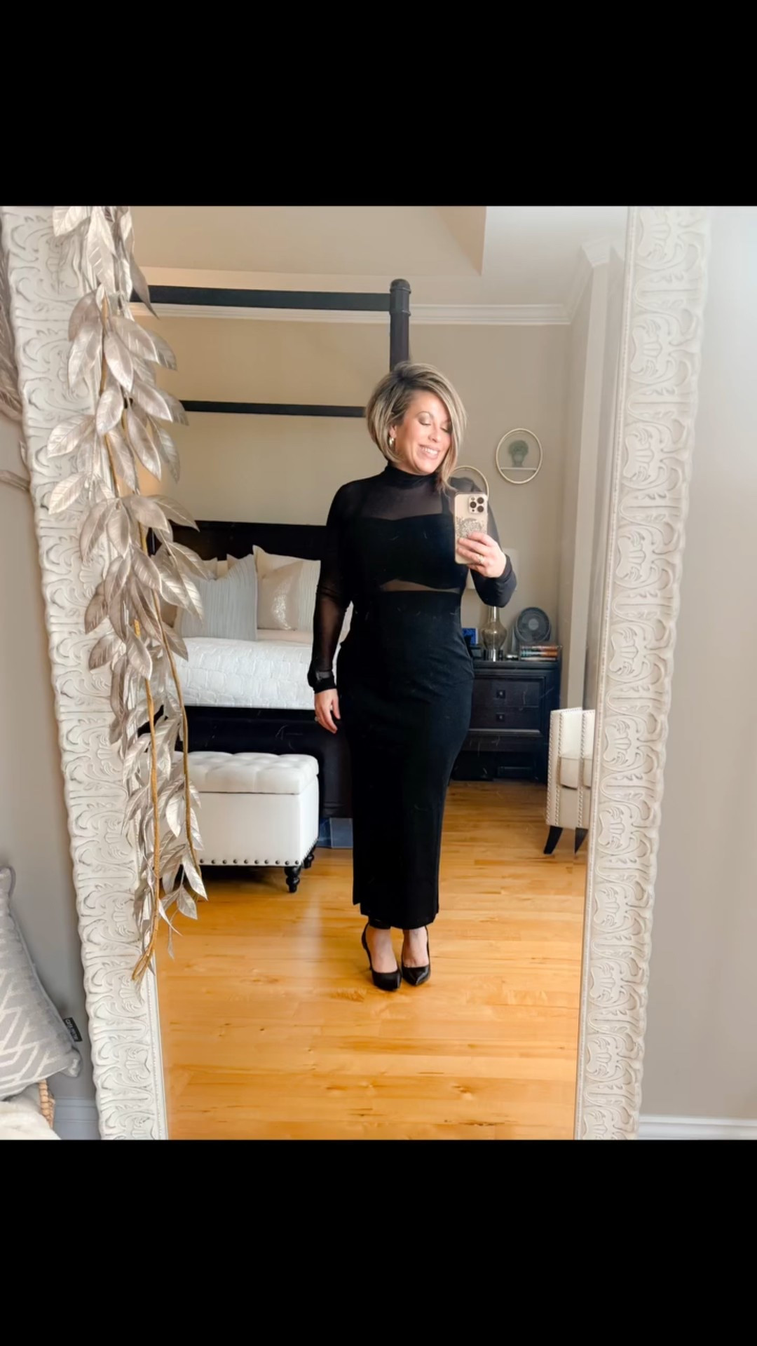 𝓢𝓱𝓮𝓮𝓻 𝓔𝓵𝓮𝓰𝓪𝓷𝓬𝓮 and date night vibes 🖤🖤🖤 

Nothing beats a classic black dress with a modern twist. 🖤 Are you a ‘little black dress’ person or do you prefer bold colors for a night out? Let me know below! 👇

#blackdresses #outfit #fashioninspo #littleblackdress #datenightoutfit