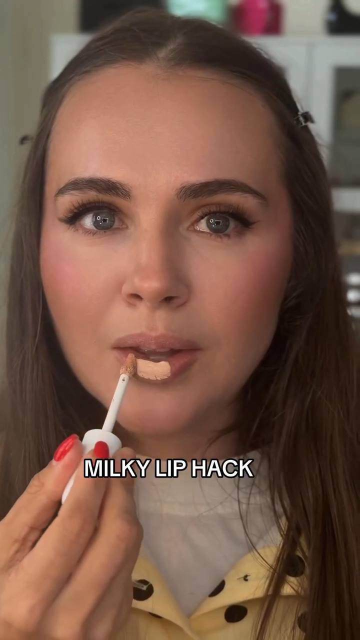 Have you tried this hack yet?
Concealer: Benefit
Lip Liner: Rhode
Blush: Rare Beauty
Lip Gloss: Kylie Cosmetics 

  #makeup #makeuphack #liphack  #beautyhacks
