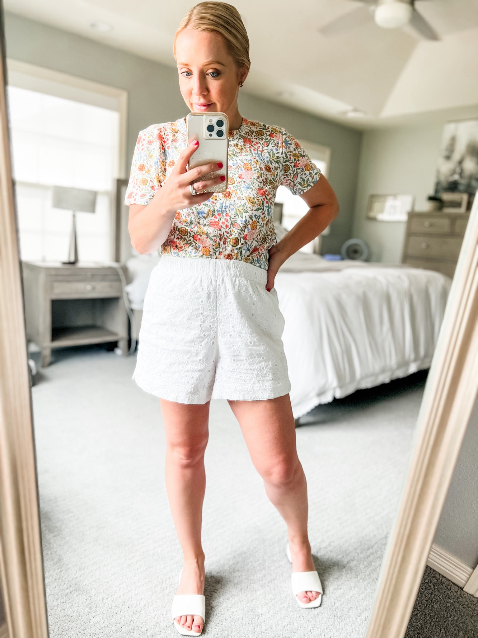 Love these white pull on shorts! Fit true to size and would be great for the Fourth of July.

Casual outfits. White shorts. Eyelet shorts. Pull on shorts. Summer outfit. 

#LTKFindsUnder100