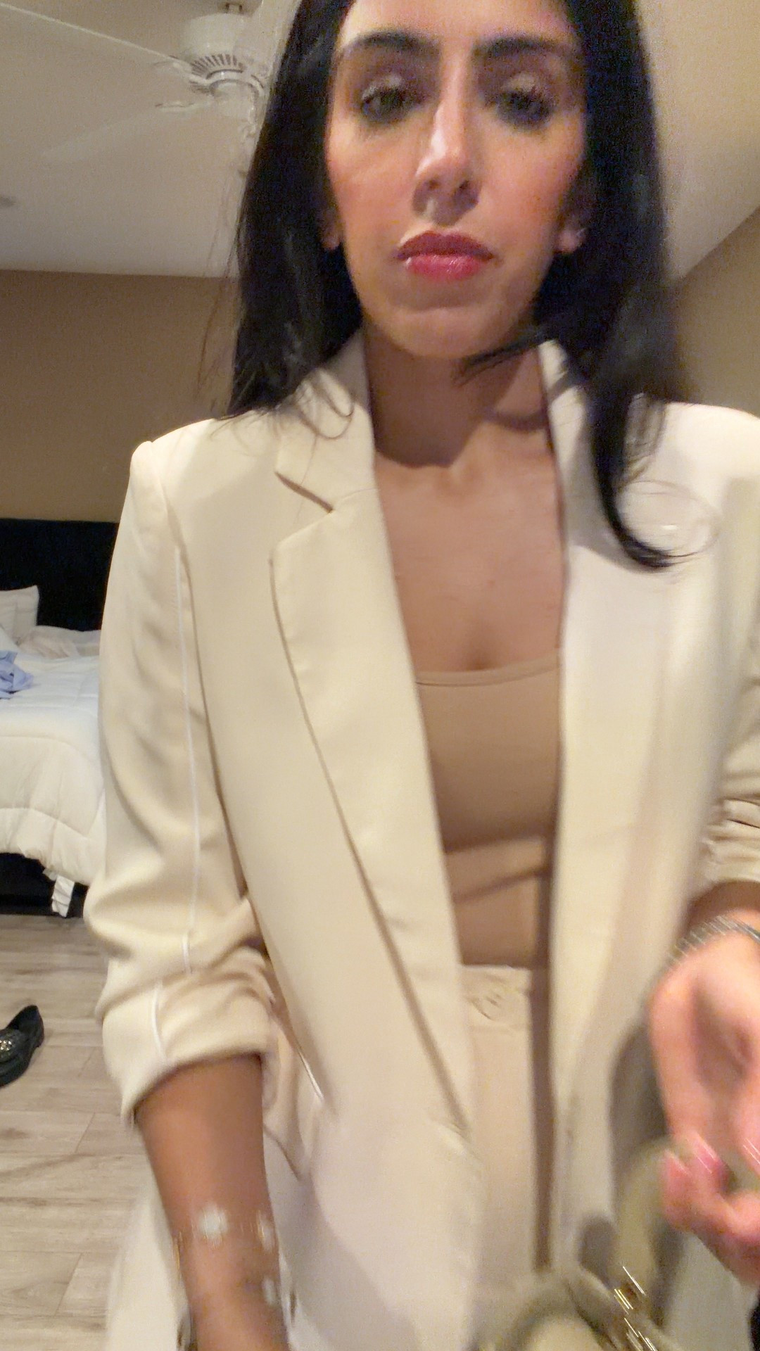 The easiest way to look put together!


#LTKStyleTip #LTKWorkwear #LTKSaleAlert