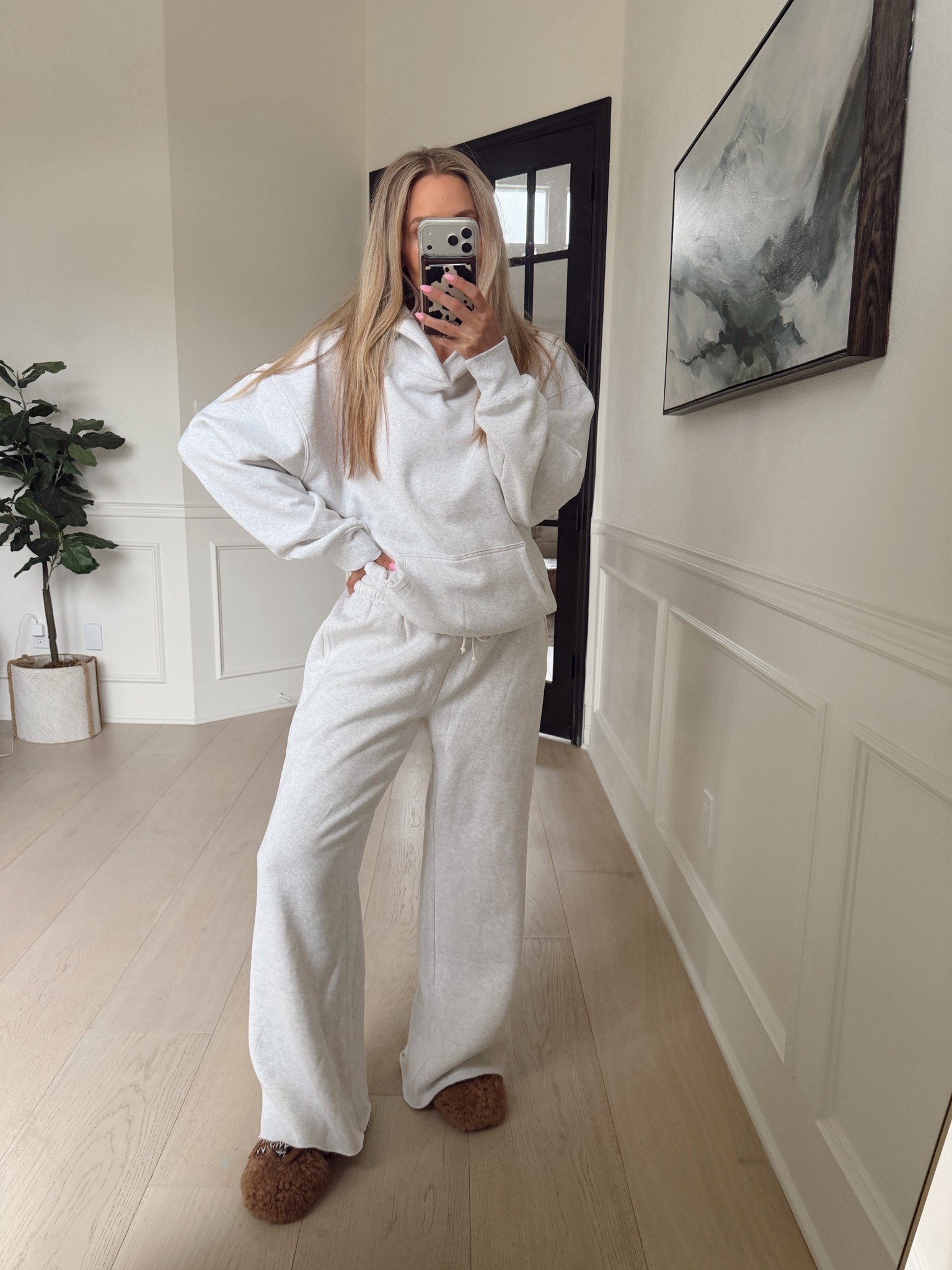 Sunday comfies that won’t break the bank 🤍 these are the closest sweats I’ve found to Abercrombie’s Sunday collection. 

I went up one size (to medium) in both.

5’5” // 120 lbs 


#LTKmorningroutine #LTKootd #LTKmomlife