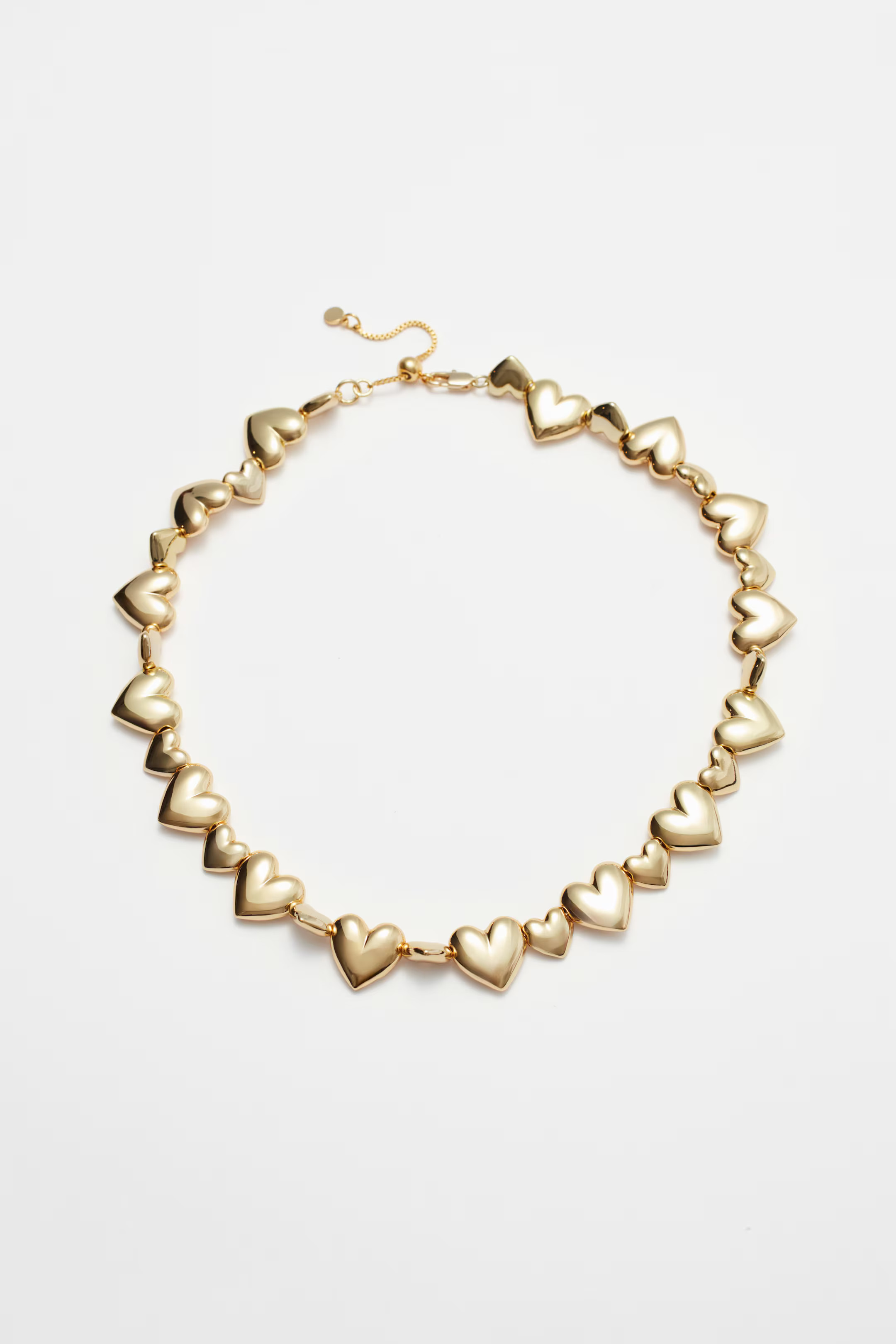 Kurze Halskette mit Herzen | H&M (DE, AT, CH, NL, FI)