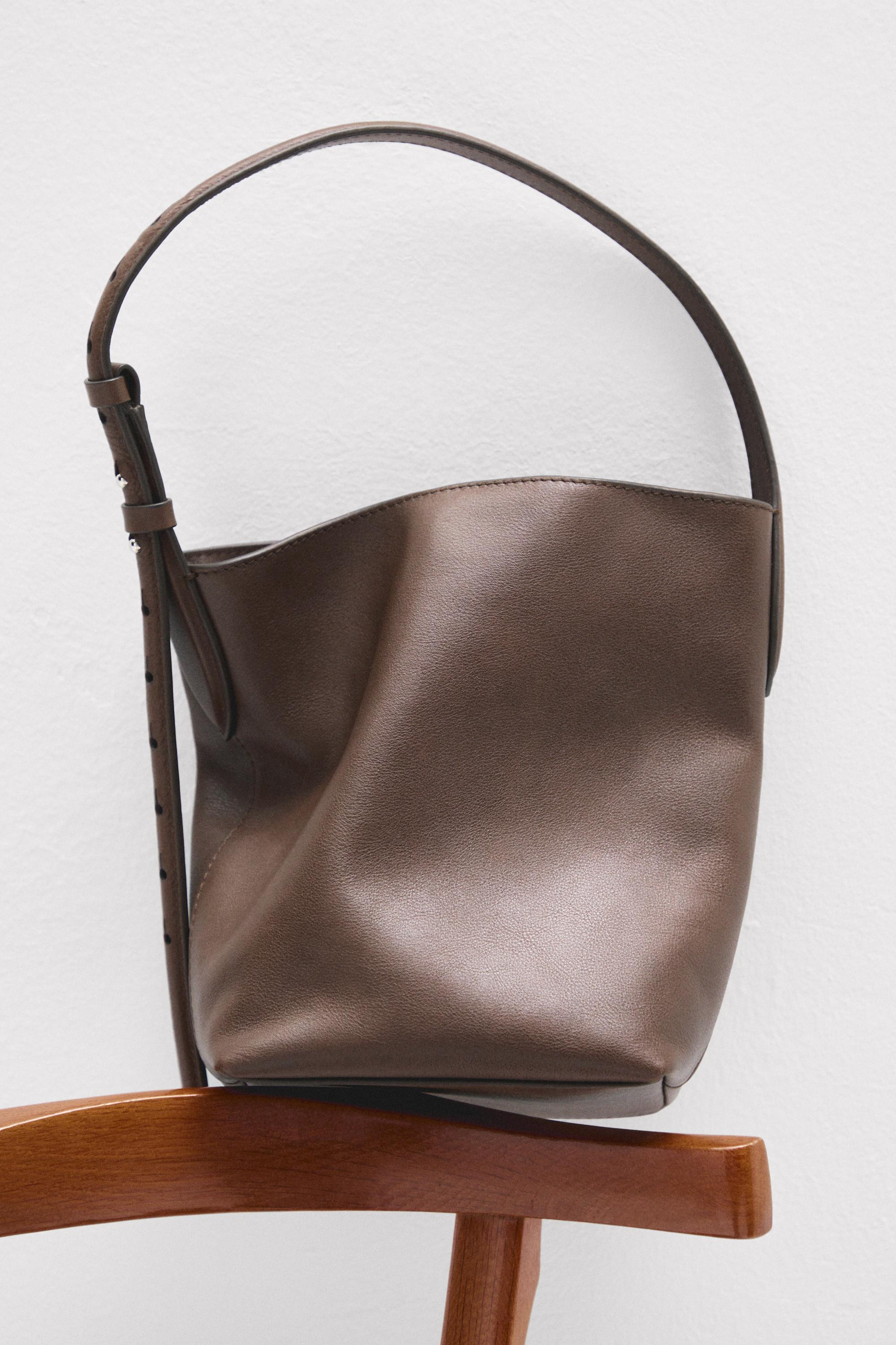 Mini-Beuteltasche aus Nappaleder | Massimo Dutti DE
