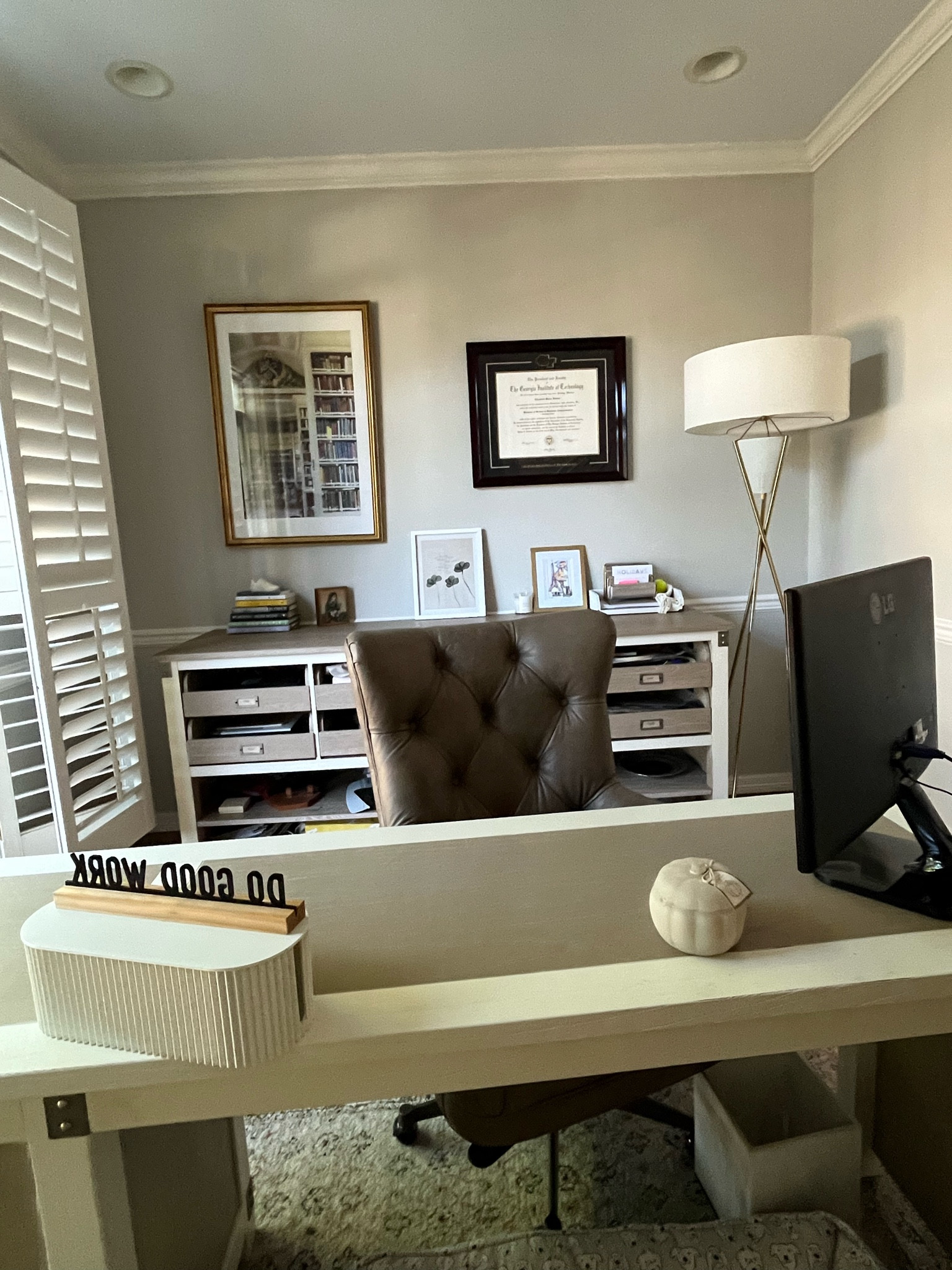 shop my office set up for work from home 🫶🏽 it’s on sale! Exact chair is linked and furniture in black. Similar tan desk is linked 

#LTKFallSale #LTKWorkwear #LTKHome