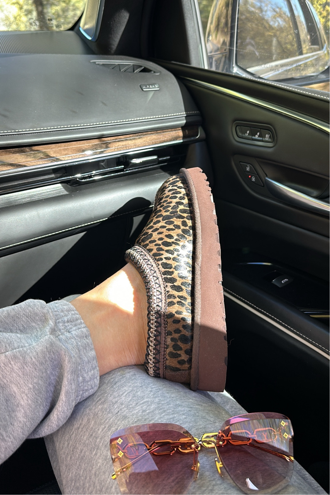 canyon drives 🤝 utah #uggs