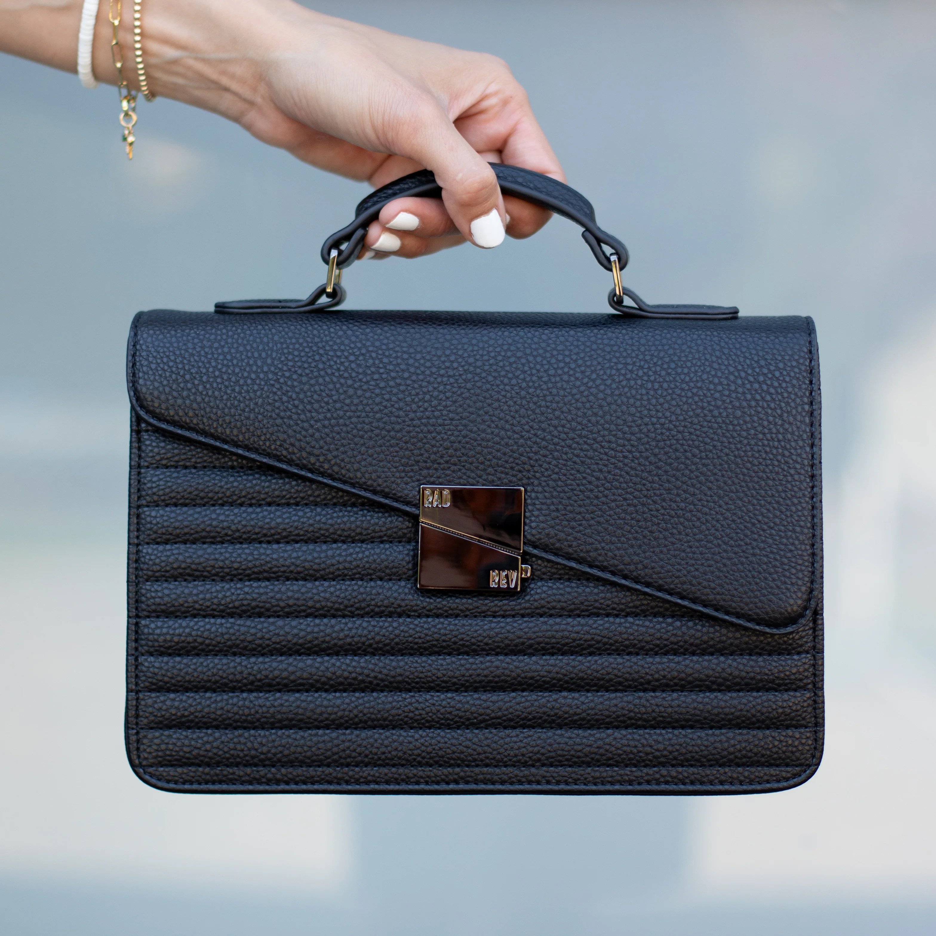 Edgy Crossbody in Pebble Black | Rad Revolution