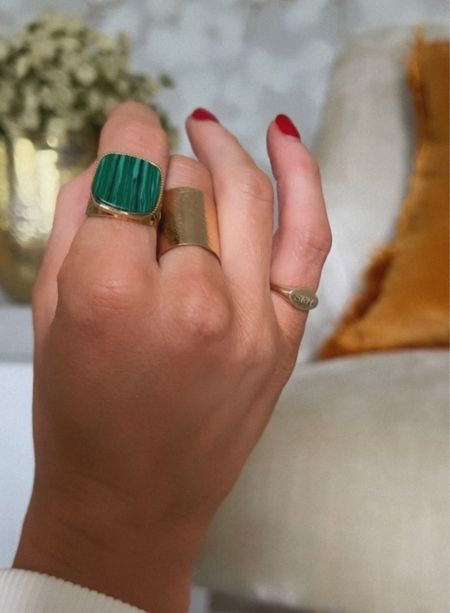 Gold signet ring customizable with initials. Makes for such a sentimental gift! 

#LTKHoliday #LTKbeauty #LTKGiftGuide