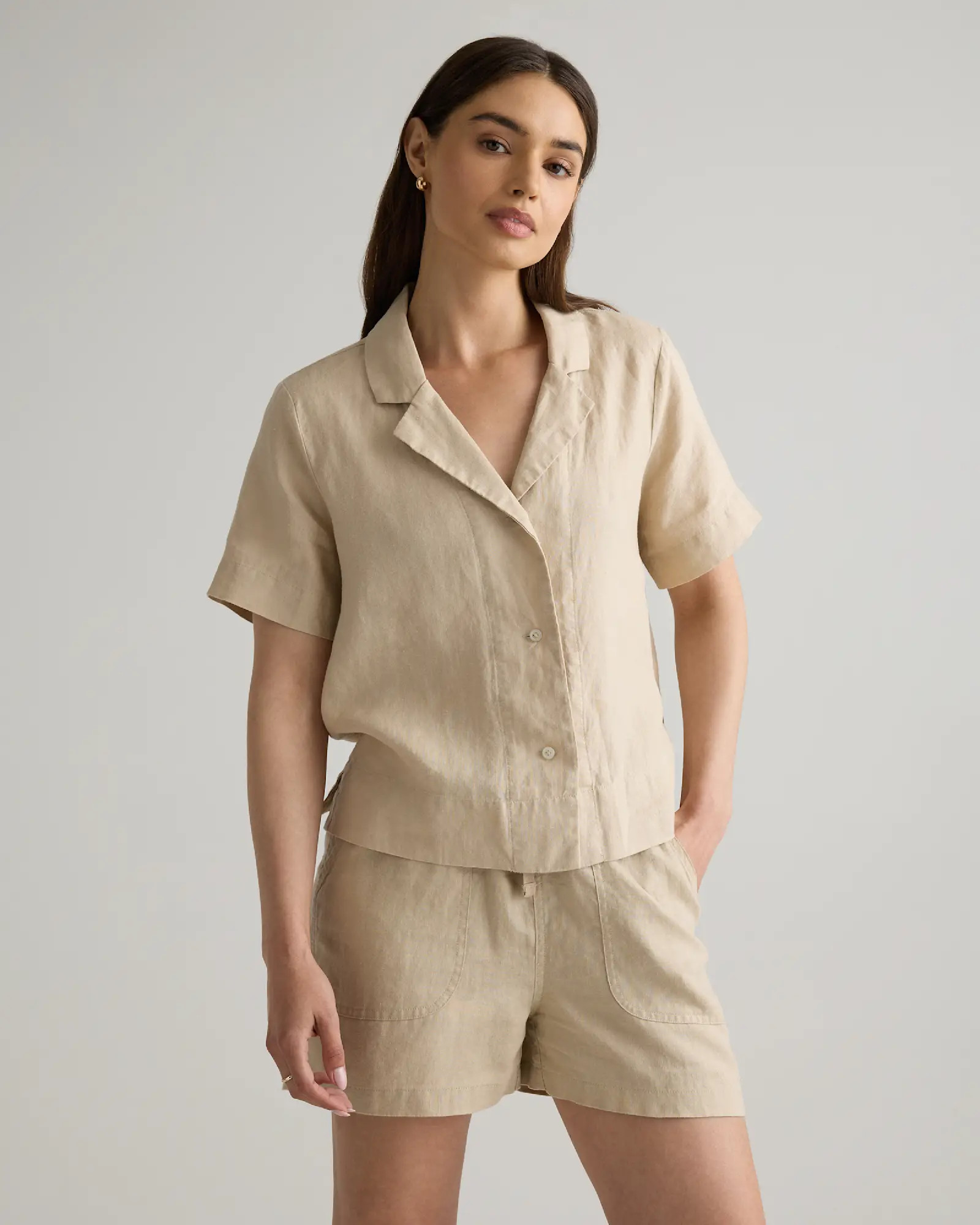 Women's 100% European Linen Short Sleeve Shirt in Driftwood | Quince