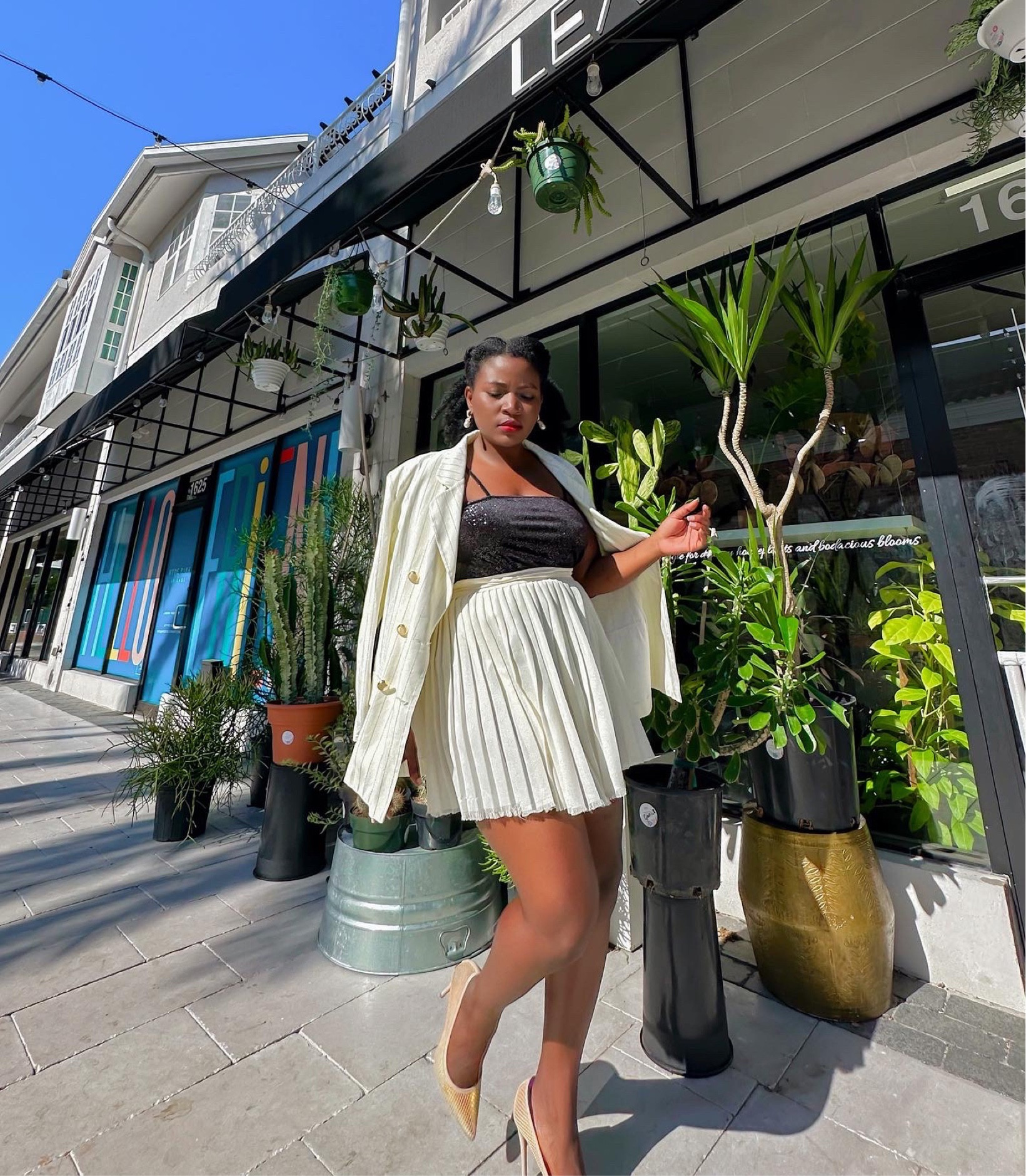 Ahhh how I adore this mini skirt 😱
The perfect outfit for a house plant shopping 💃🏾, getting dress for simple  activities is self care for me. 
Two piece suit , work outfit ideas , Brunch outfit ideas , Blazer styles , mini skirts , white blazer, black bodysuit, petite fashion 


#LTKfit #LTKstyletip #LTKFind