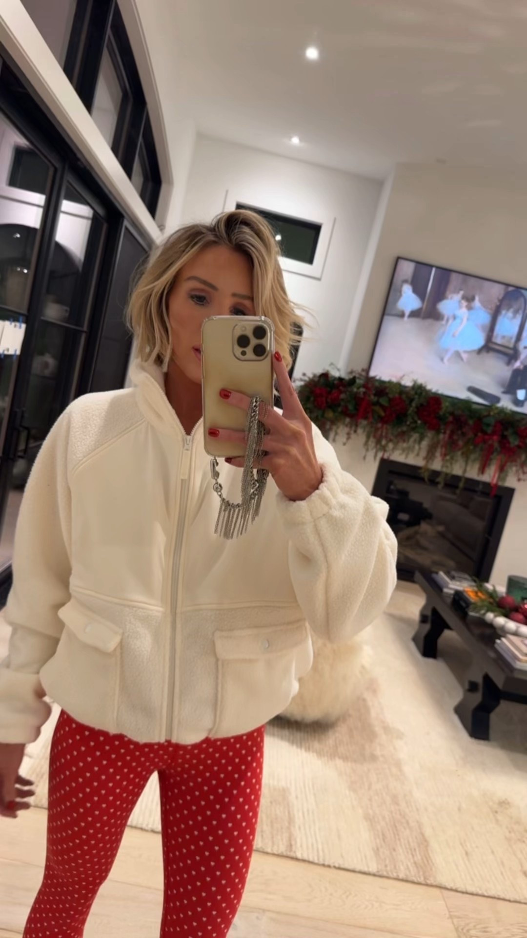 The cutest athleisure look from target ❤️❤️❤️ 