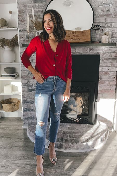 Can’t go wrong with a classic red Christmas outfit ♥️ @maurices 

Red Christmas cardigan, Christmas sweater, holiday outfit ideas, casual holiday outfit

#holidayoutfits #casualstyles #discovermaurices #whattoweartoday #christmassweater #winterstyles #styleover30 


#LTKHoliday #LTKparties #LTKfindsunder100