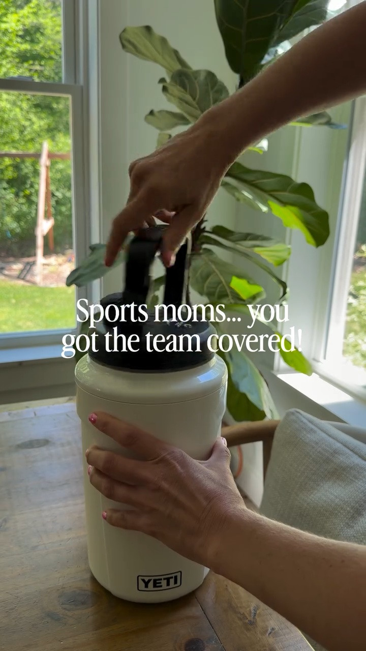 I’m gonna need more freezies! 

The yeti bottles seem to work the best!
Comment SUMMER for the link yo this bottle! 

#summerhack #sportsmom #momlife #summertime