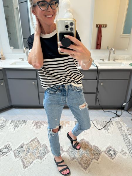 I just got this shirt sleeve knit top from Amazon and I’m loving it styled in a casual way with Levi’s 501 jeans! 😍

#LTKover40 #LTKstyletip #LTKfindsunder50