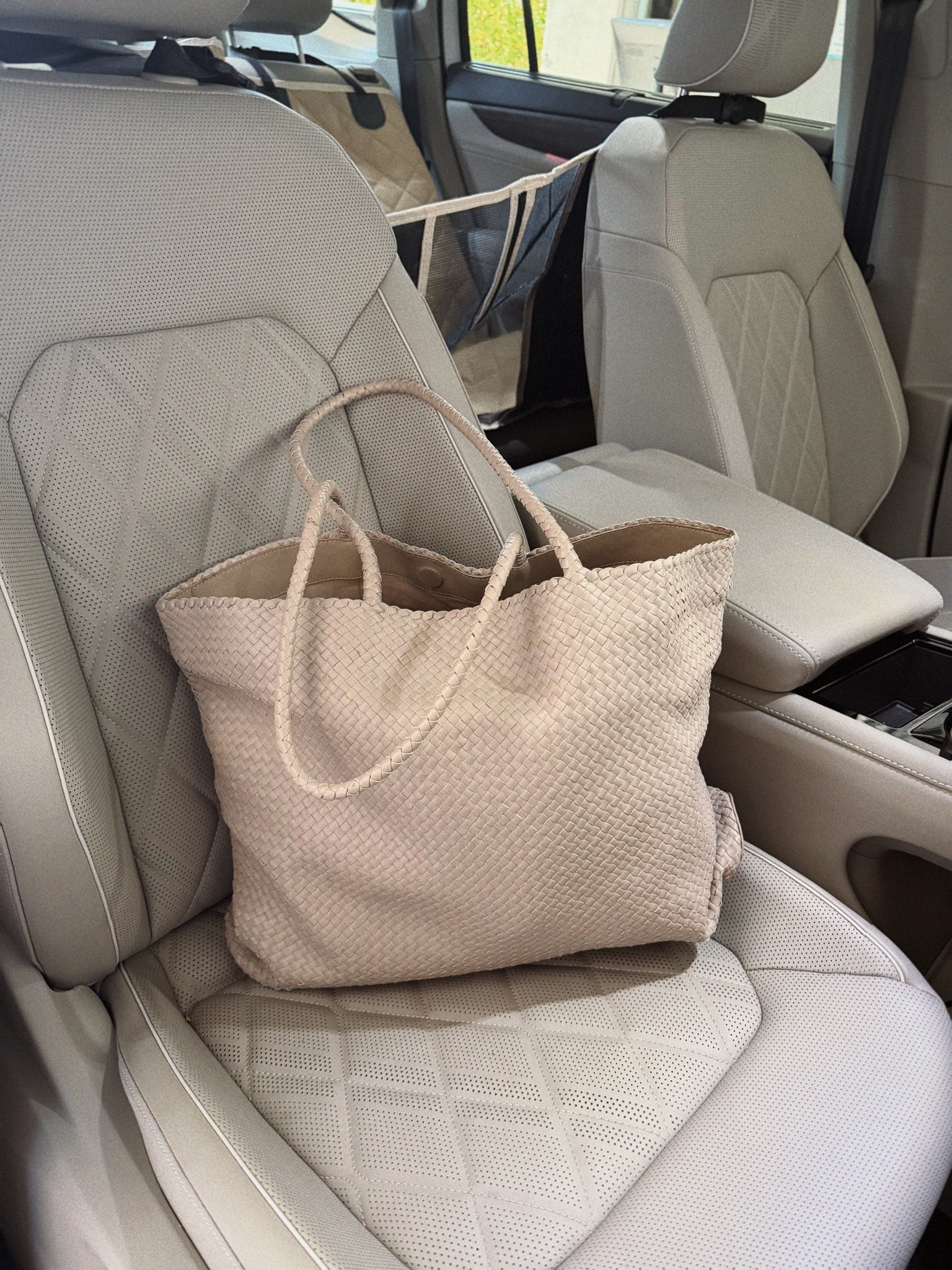 The best tote bag ever restocked!!!! @Quince