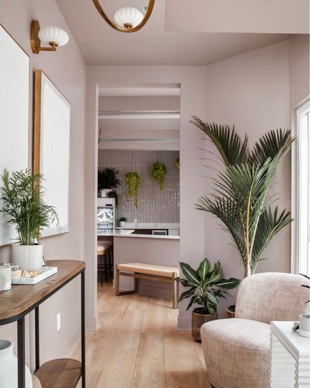 A peaceful entryway sets the vibe for the salon.

#LTKhome