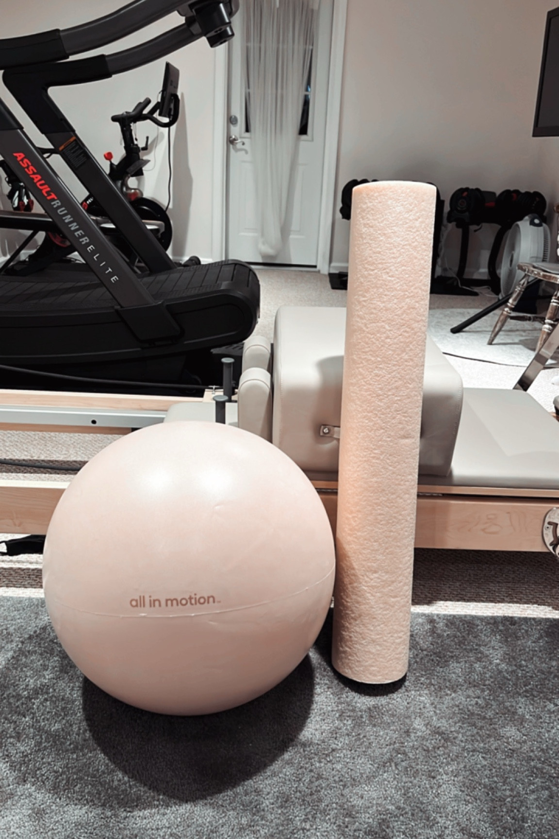 New neutral workout gear

#LTKFitness #LTKActive #LTKHome