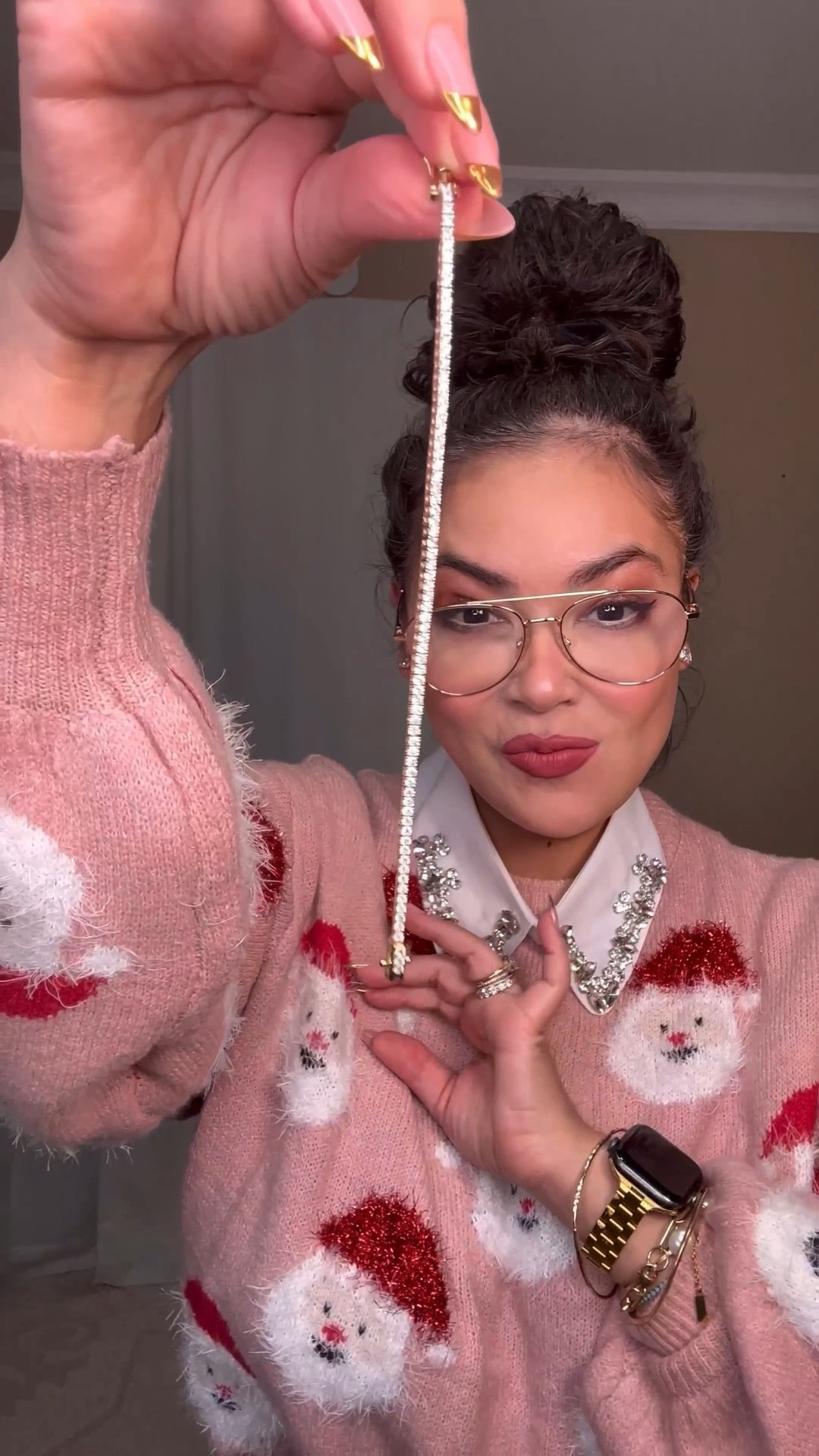 These tennis bracelets are the look of real but for less…and when I say they look GOOD, I’m not kidding ❤️