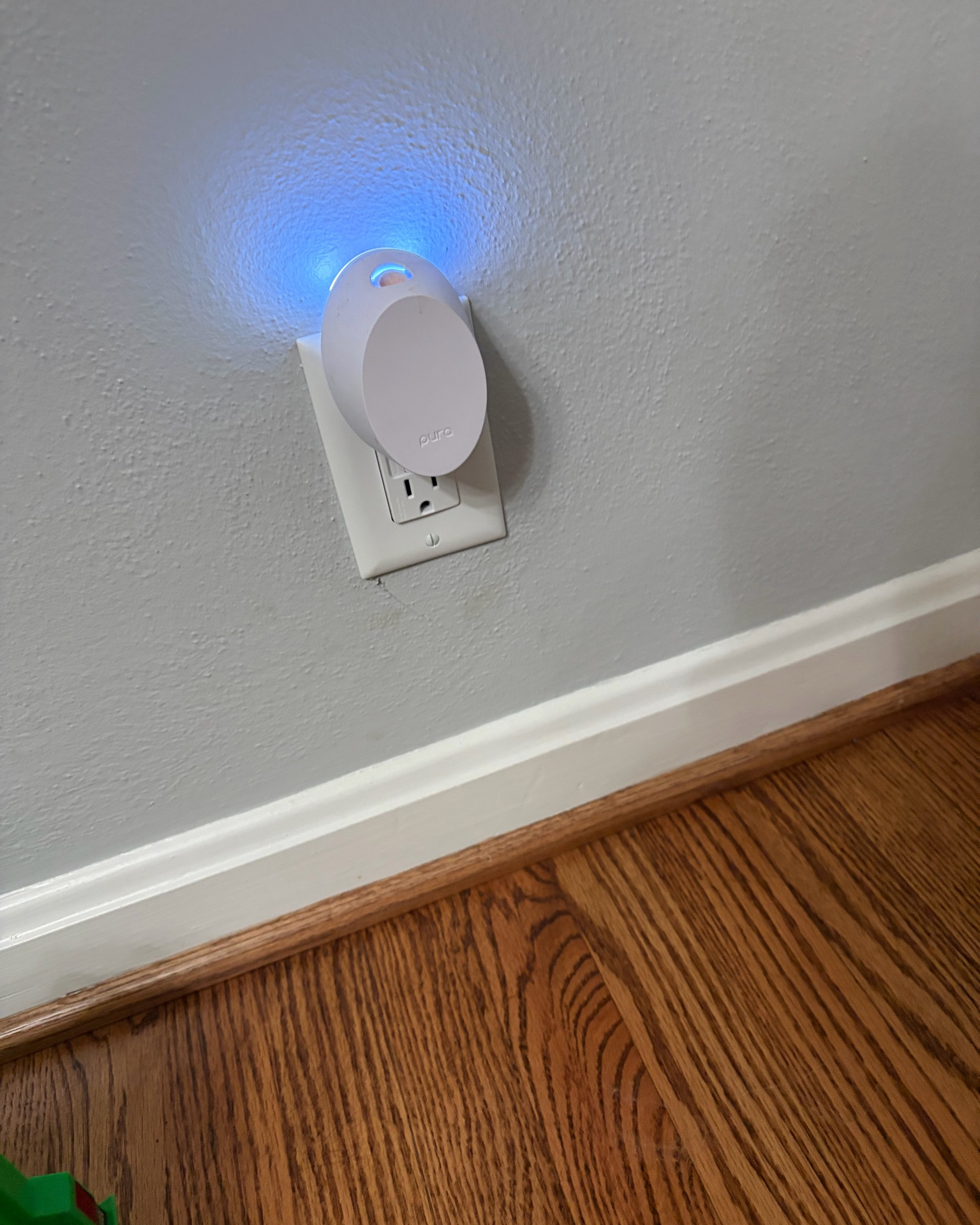 This scent diffuser is awesome! It works on Bluetooth; you can set room
Size, color, and time the diffuser emits scent; it’s so easy to set up. A great gift idea! 


@Target @Pura #giftidea #home #cleanhome #newhomeowner

#LTKHome
