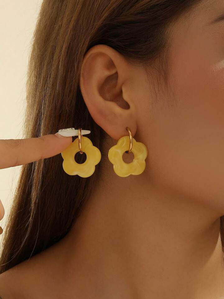 1 Paar Roestvrijstalen 18K Vergulde Oorbellen Met Afneembare Gele Bloemring, Modieus Zoet Ontwerp Voor Vrouwen, Geschikt Voor Strandvakantie | SHEIN