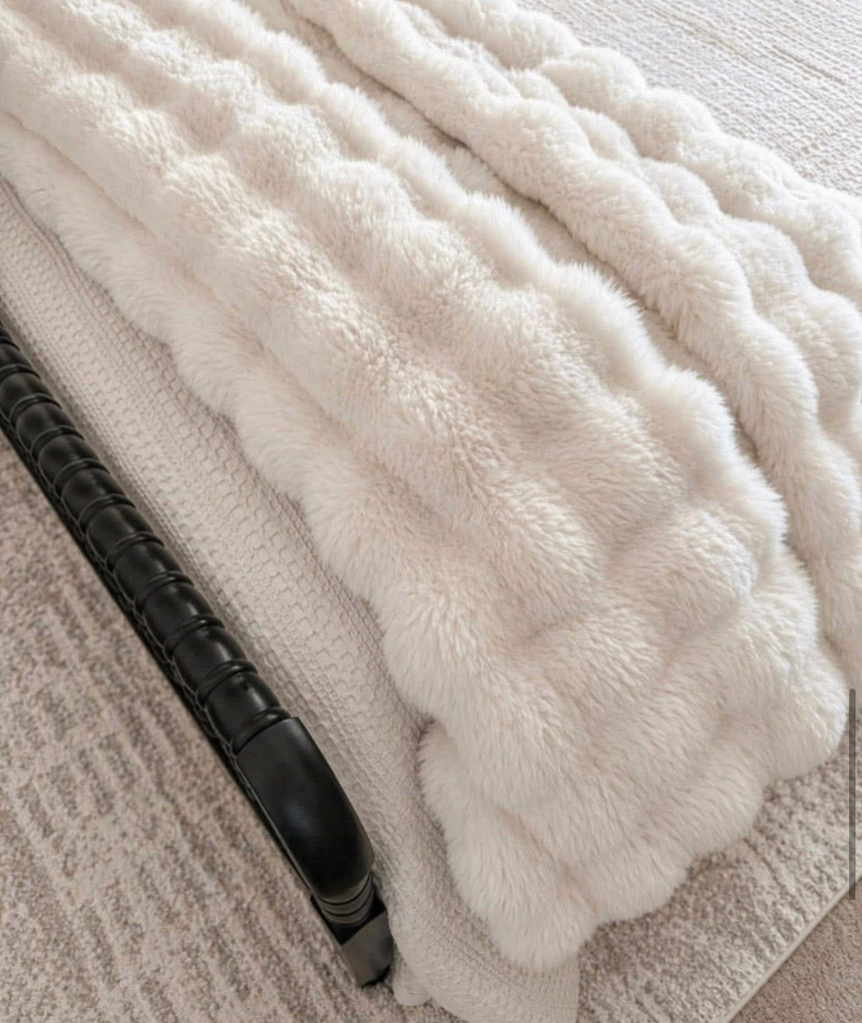 Lola blanket look alike on a budget 🤍
yes PLEASE 🙌🏻 I

this is my newest throw and it’s currently on sale at its lowest price yet

so soft, cozy, and gives that high-end feel without the splurge

comes in tons of colors + sizes so it’s easy to match any space ✨

such a good one to grab right now before the sale ends. Will link more I grabbed during th current sale 

#LTKHome #LTKSaleAlert