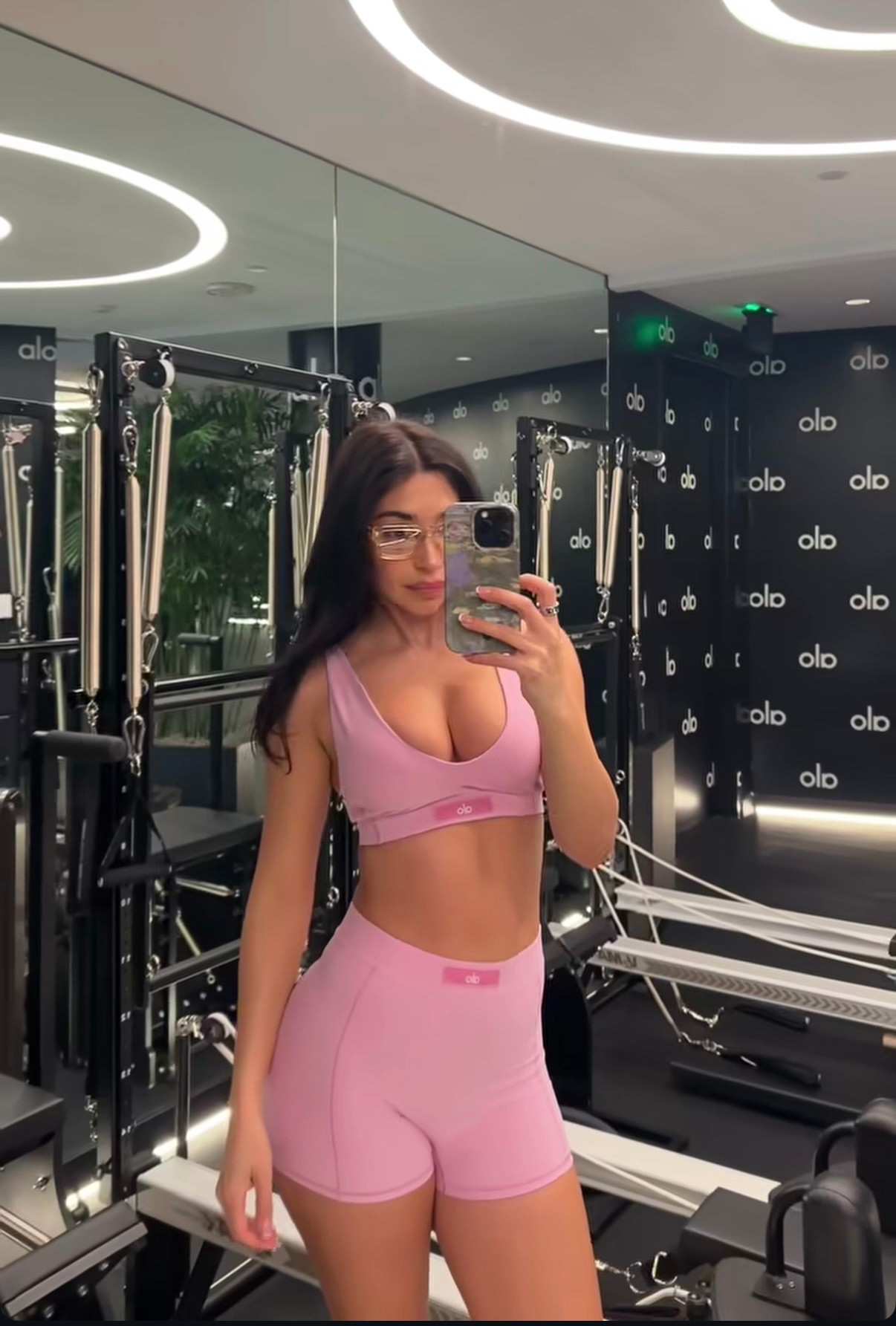 @Alo Yoga 

#LTKValentine #LTKfitnessgoals #LTKActive