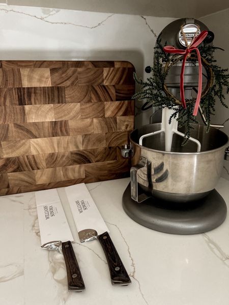 Kitchen aid mixer, cutting board & knifes for the cook, baker, home gift 

xo, Sandroxxie by Sandra
www.sandroxxie.com | #sandroxxie

#LTKGiftGuide #LTKCyberWeek #LTKHolidaySale