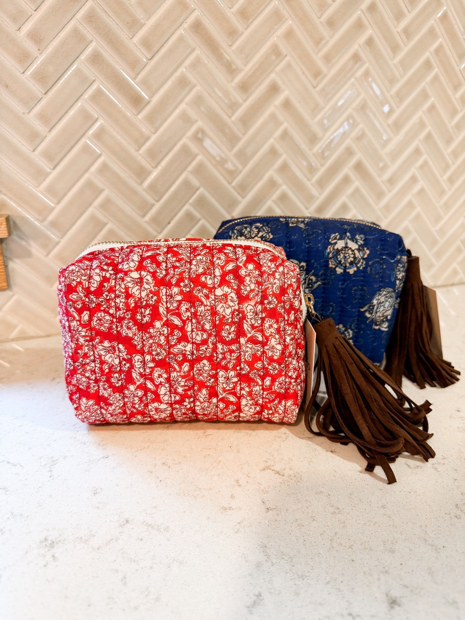 These little quilted bags are insanely cute! Only $12 and will be perfect to hold all the essentials and throw into your purses. A great makeup bag option as well.
