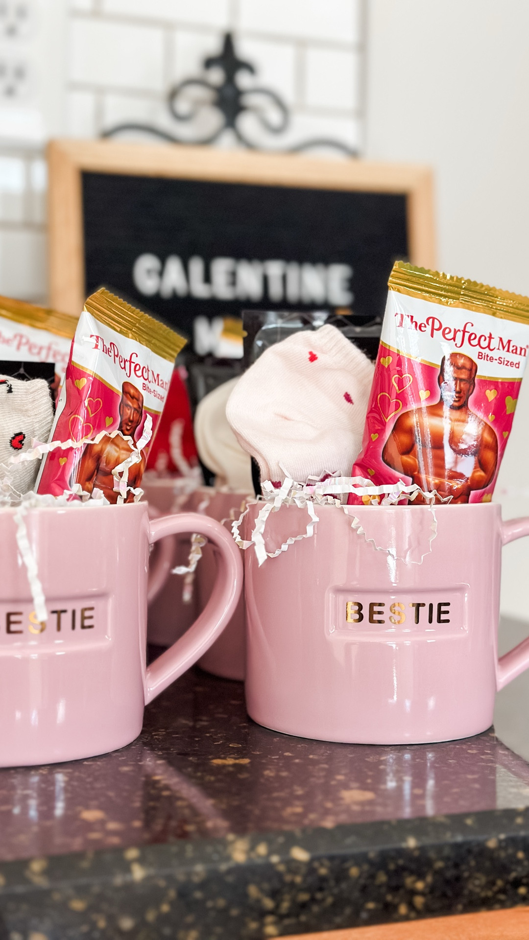 A treat for the galentines! 💌💋

#LTKValentine #LTKmomlife