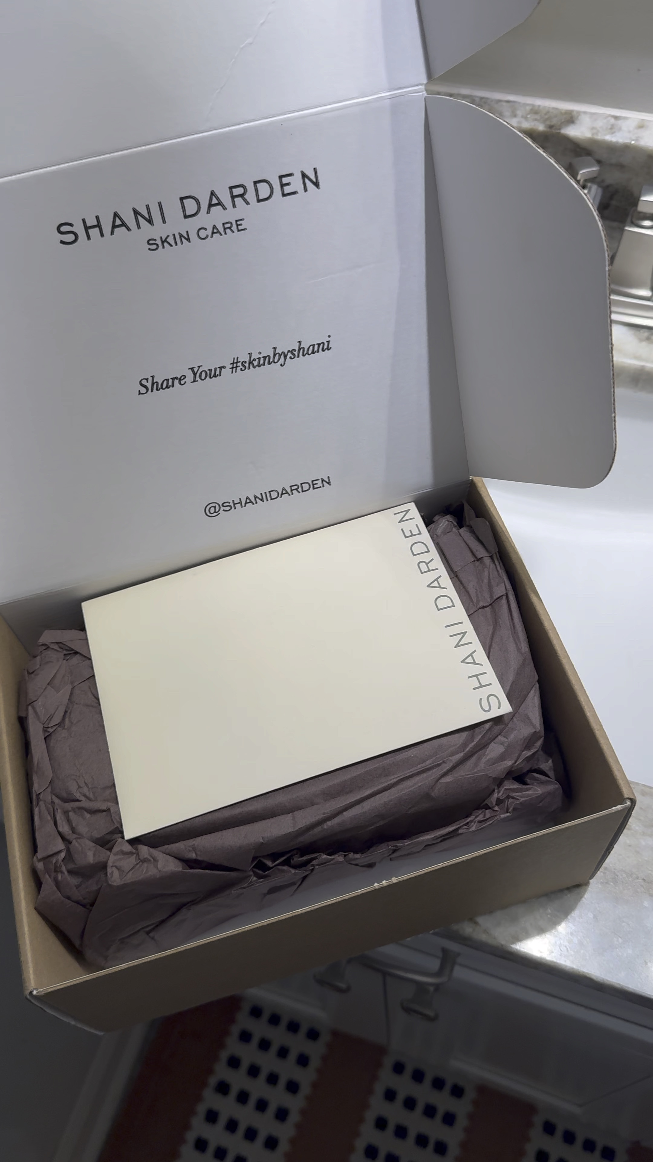 I just got some new skincare products in from Shani Darden and I am SO excited to try these out. My sister has been using her retinol and lactic acid for a while now and her skin looks amazing! I can do the retinol because I am still breastfeeding, but I linked it and the one for the body in case you are interested in trying! My sister alternates between the retinol and the lactic acid each night 🫶🏻

Skincare / skincare products / Shani Darden 

#LTKFindsUnder100 #LTKBeauty