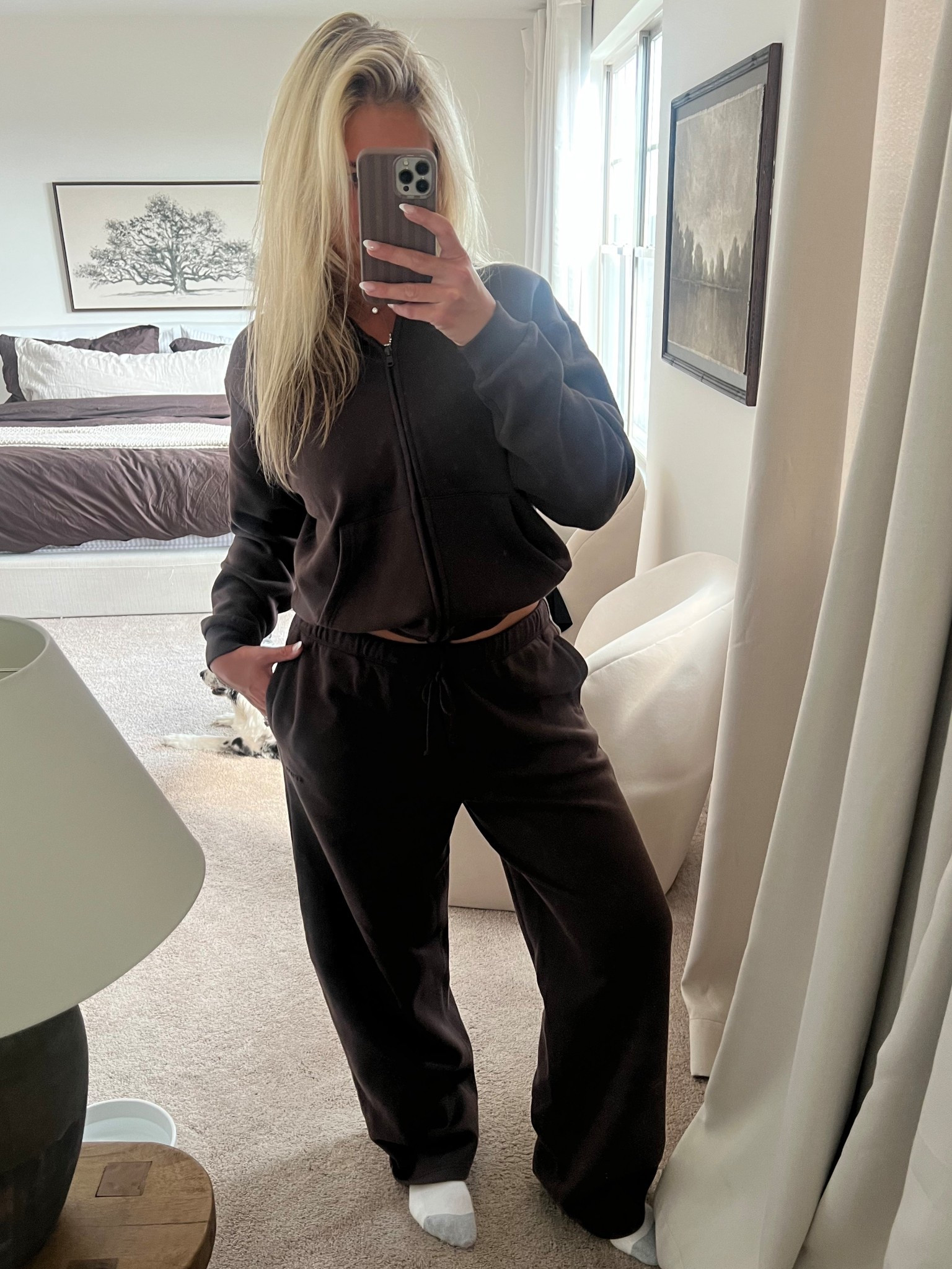 SKIMS HAUL ☁️ 

Sweatshirts I get medium / large 
Sweatpants I get medium 