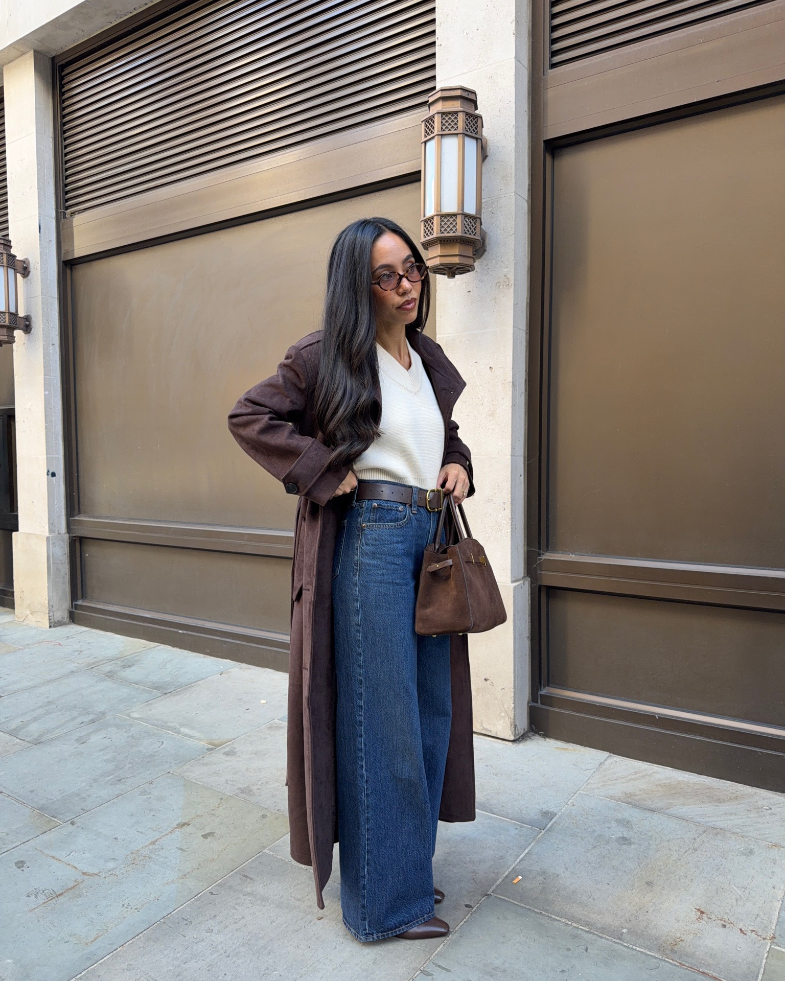 Autumn OOTD 🍂 suede trench coat, cream jumper and blue wide jeans, chocolate brown accessories

#LTKautumn #LTKjeans