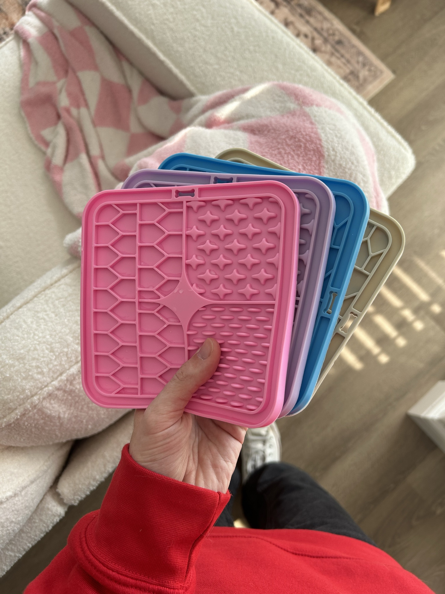 such a good cheap pack of lick mats!🌸🤍✨

#LTKPets #LTKHome #LTKGiftGuide