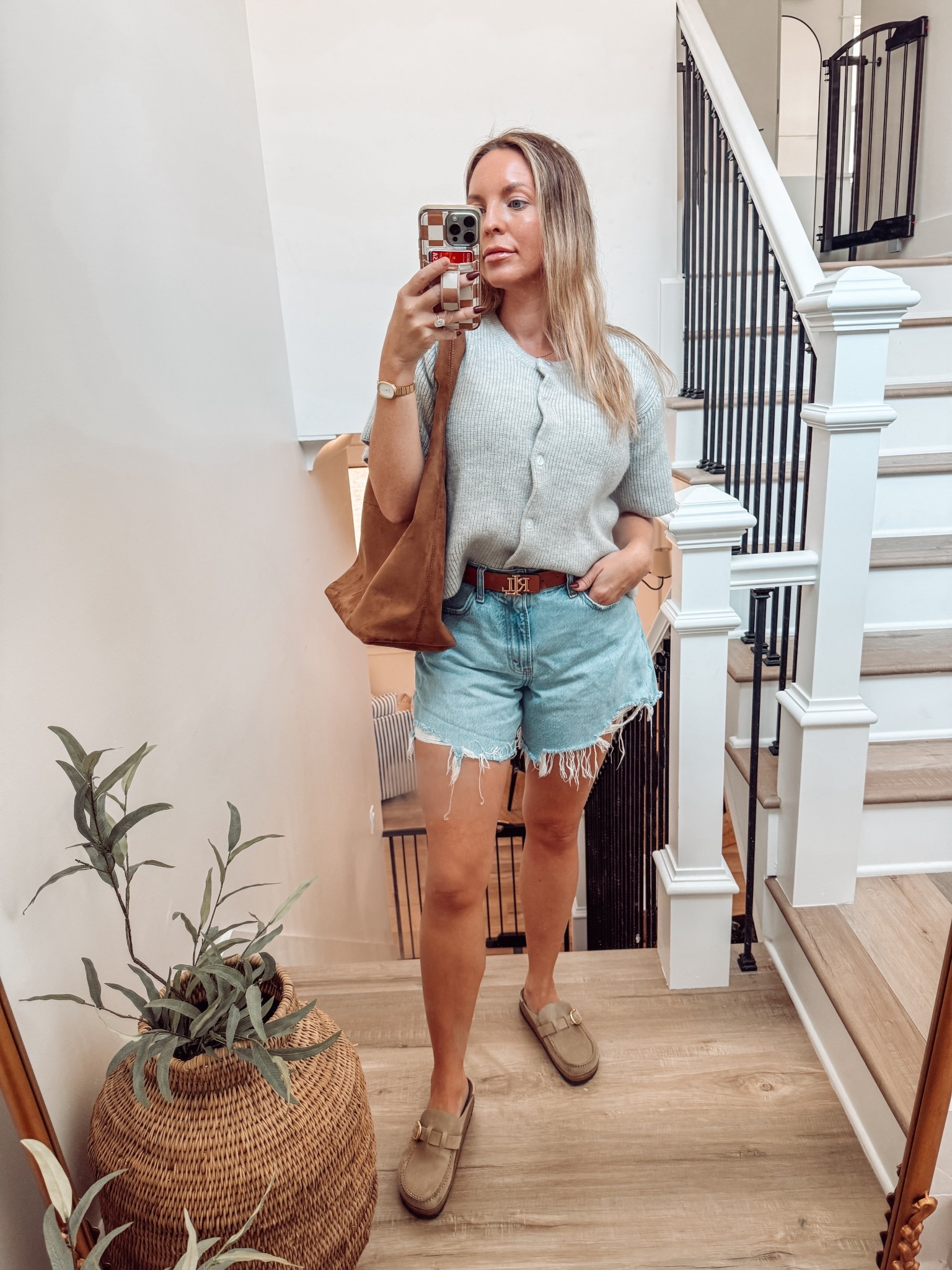 Outfit of the day! 🧡


#amazon #amazonfashion #amazonfinds #abercrombie #birkenstocks #seude

#LTKStyleTip #LTKSaleAlert #LTKFallSale
