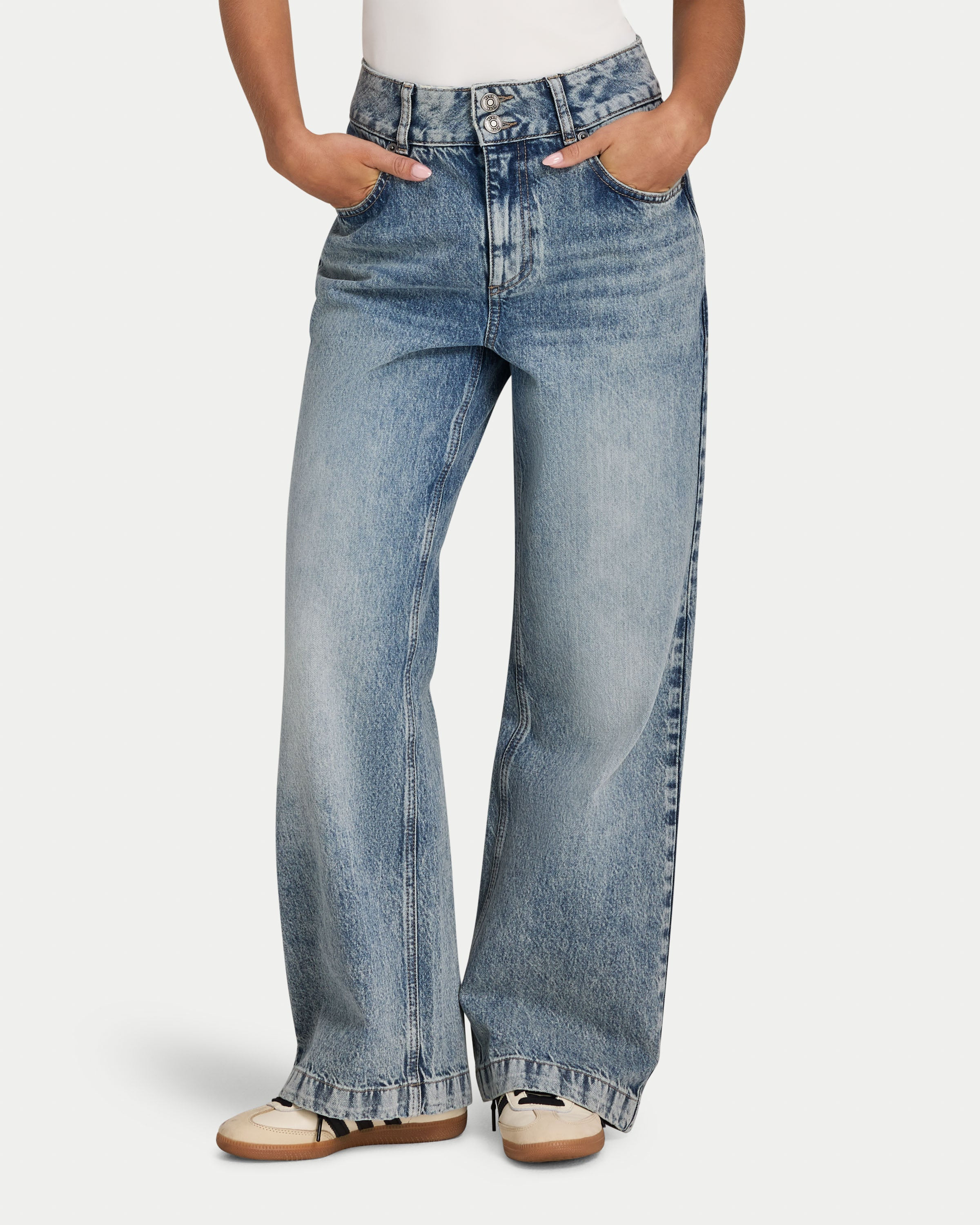 Womens Straight Leg Jean | HERA Clothing