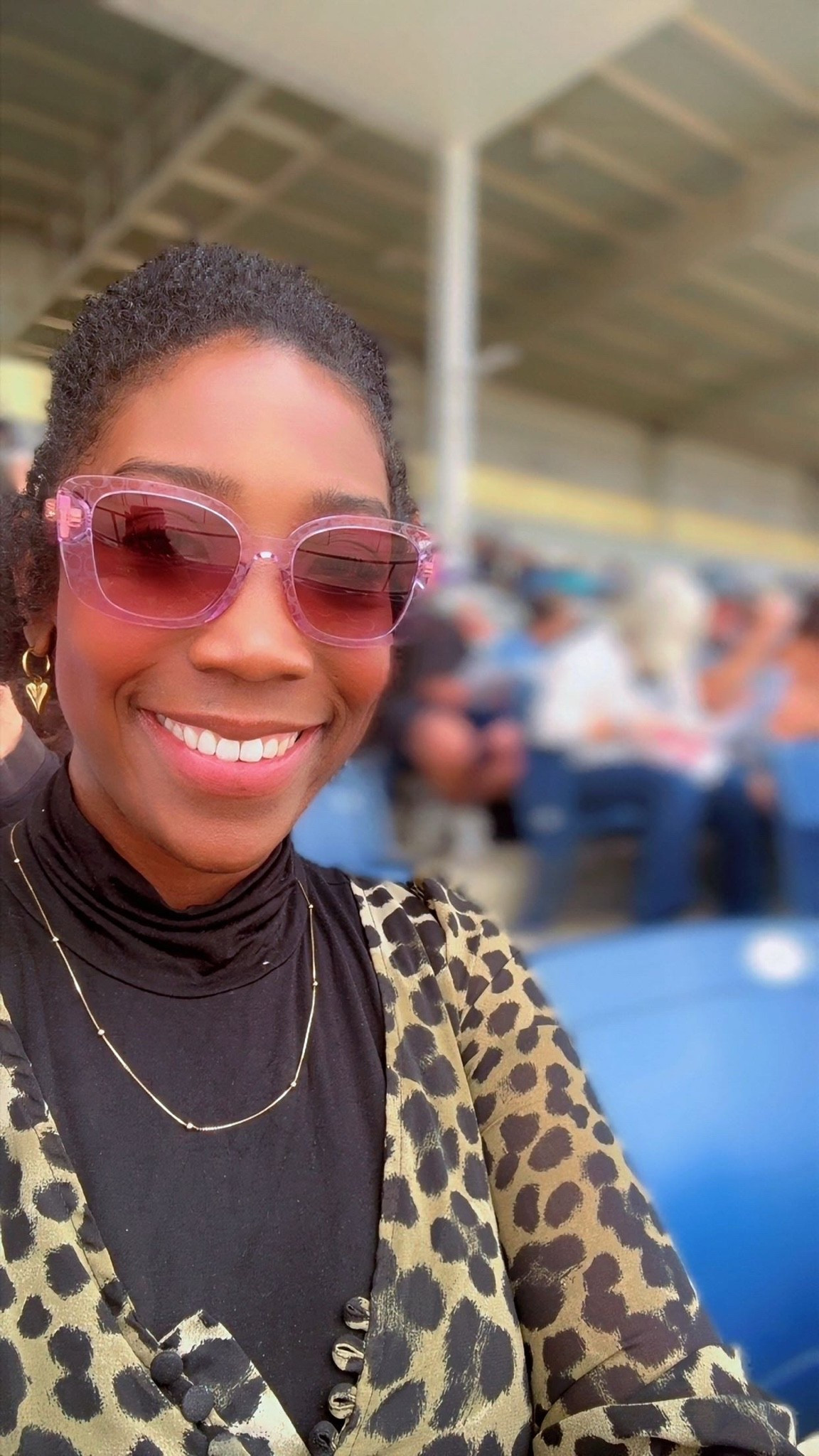 Sunnies on repeat 💓

#LTKgrwm #LTKootd #LTKstorytime
