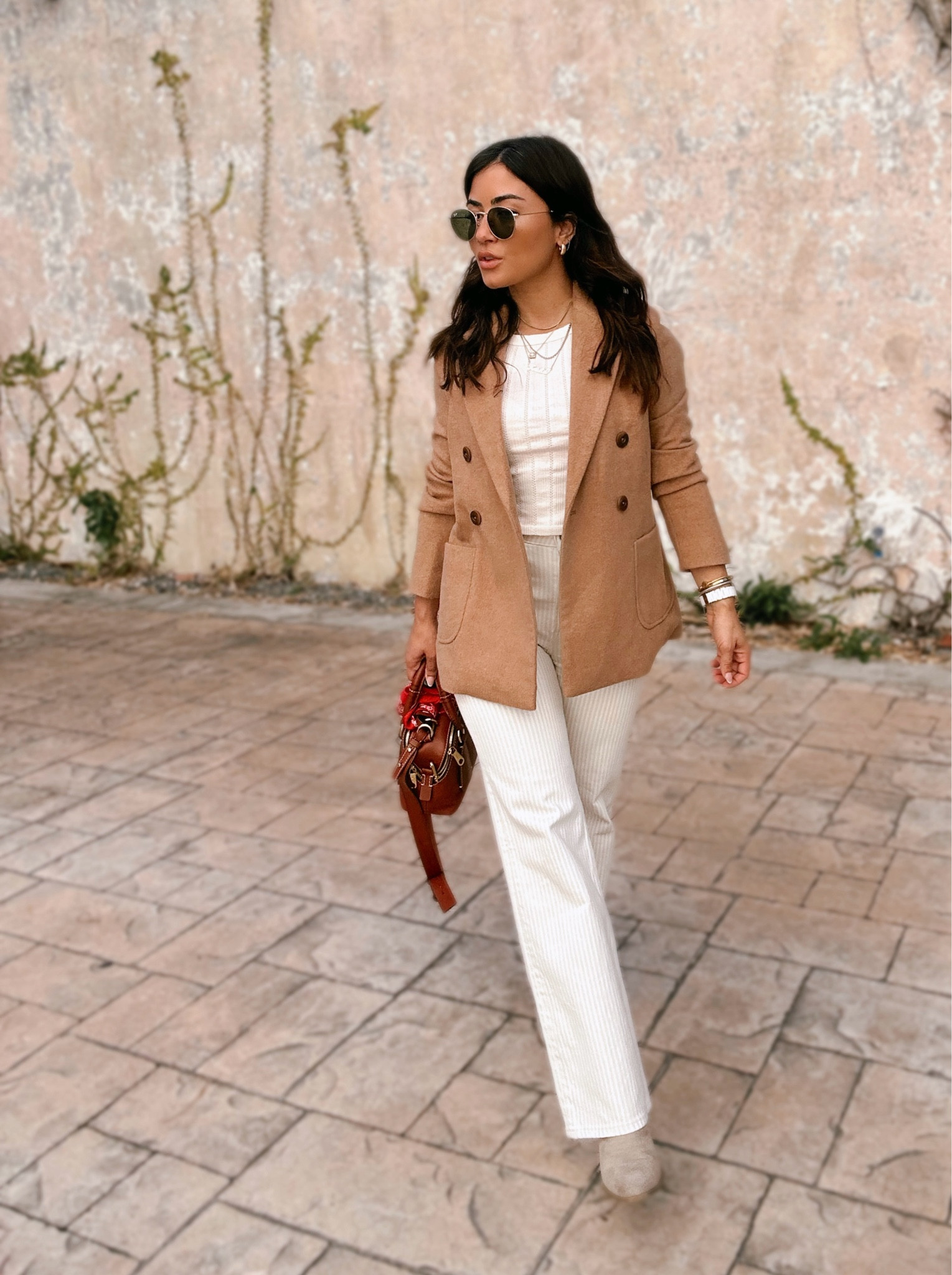 A classic, timeless wool blazer. A perfect piece for a capsule wardrobe 🤎

I’m wearing an Xsmall.

@trovata

#LTKStyleTip #LTKSeasonal #LTKWorkwear