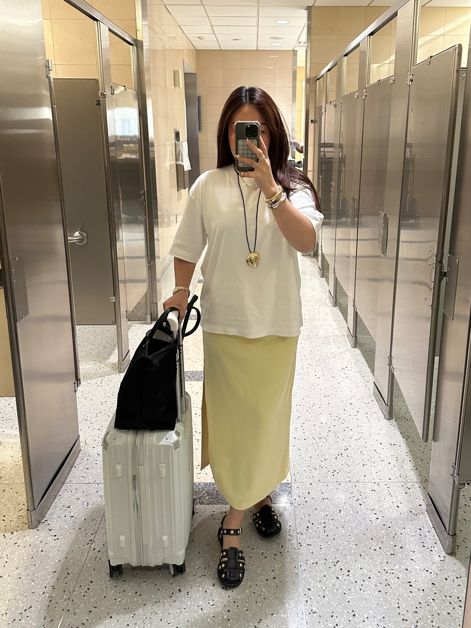 Top: small
Skirt: size 6