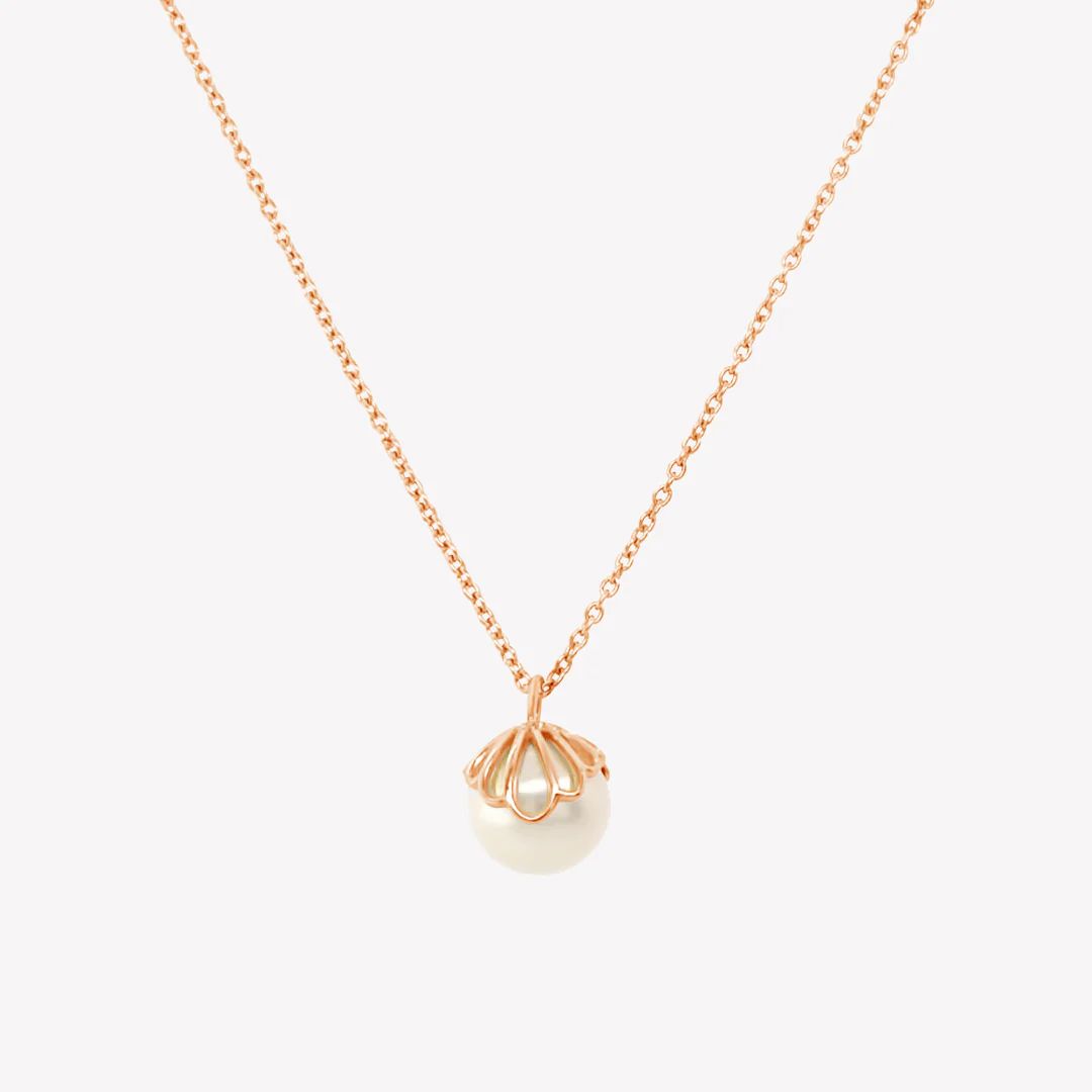 Becoming Shell Pearl Necklace | Rizen
