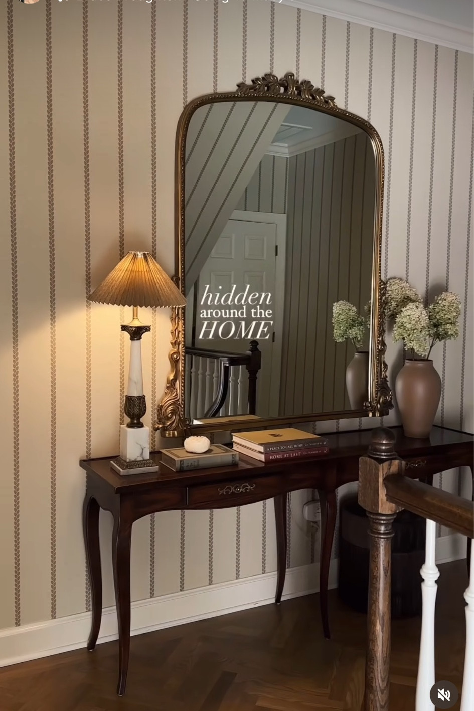 A moment for this space 🤎

#LTKHoliday #LTKHome #LTKSeasonal