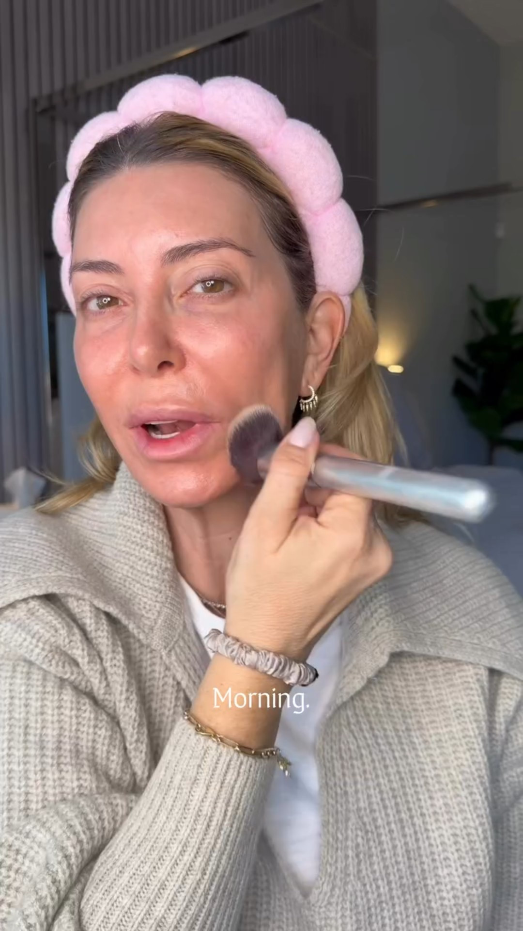 GRWM chat about teens, makeup & Halloween 

How is everyone doing? 

Why do kids change their costumes & plans 30 times? Comment below with the word shop for links and ask any product questions below 

Happy Halloween 🎃 

#halloweenislife #grwmreel #momchat #over40makeup