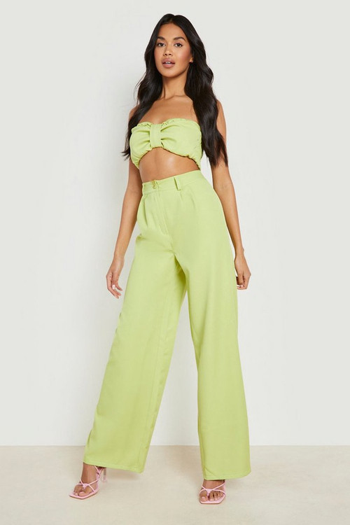 Pleat Front Wide Leg Tailored Trousers | Boohoo.com (US & CA)