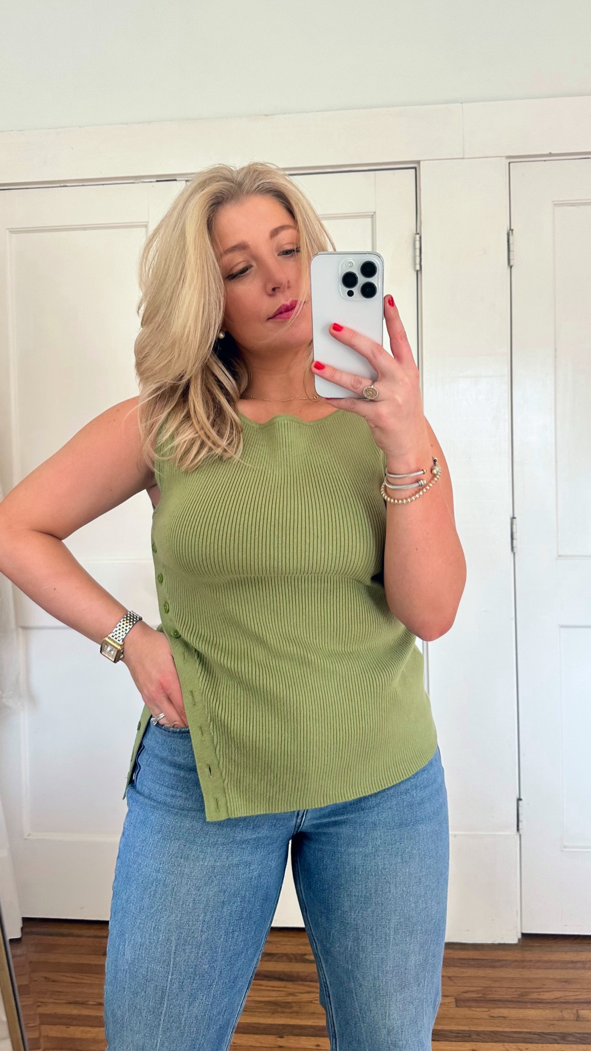 Absolutely in love with this Abercrombie top - truly so flattering!!! Stretchy and fots TTS - wearing my truw size small

#LTKMidsize #LTKSeasonal #LTKFindsUnder50