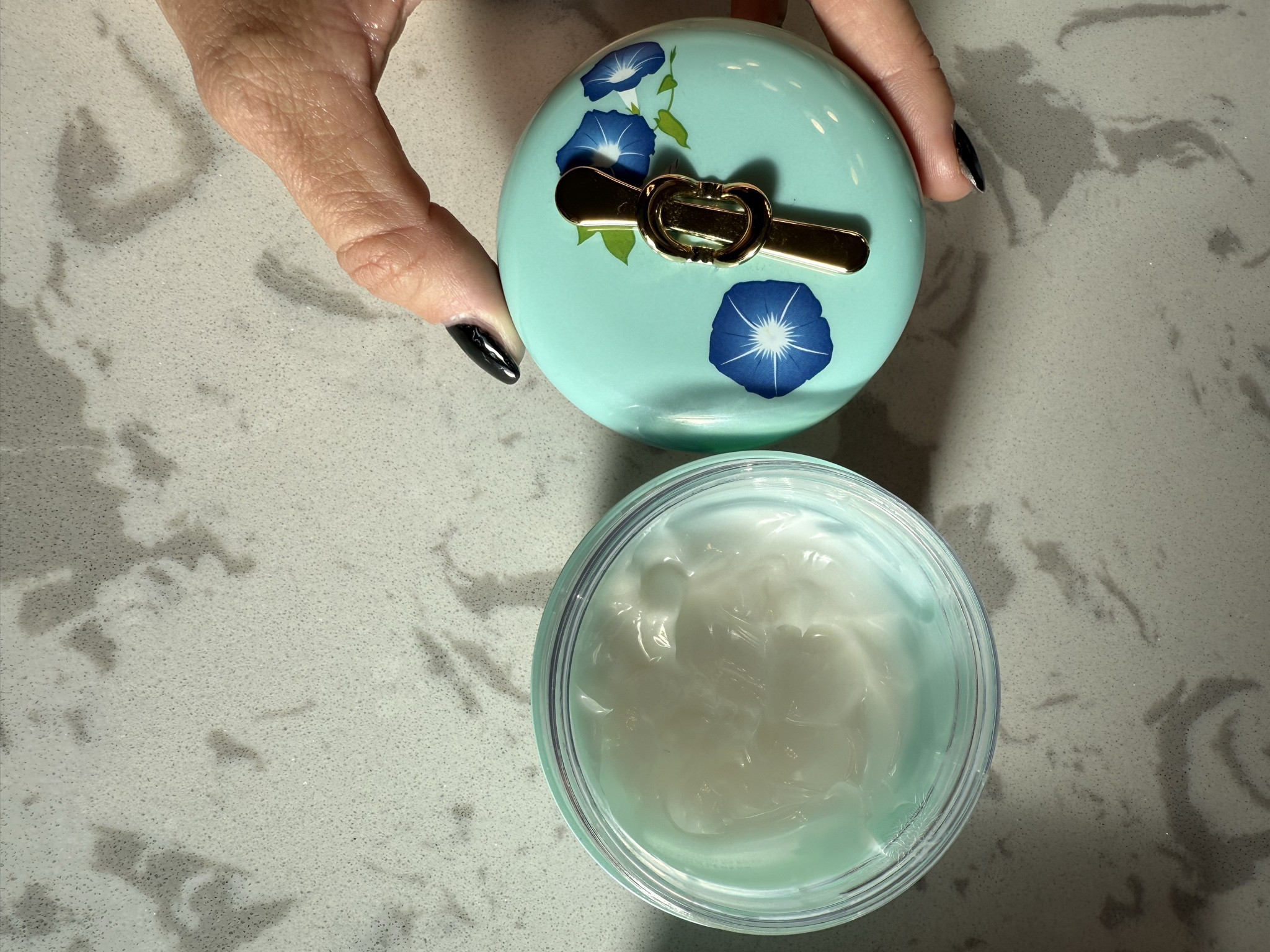 Combination skin moisturizer 

#LTKmomlife #LTKselfcare #LTKmorningroutine