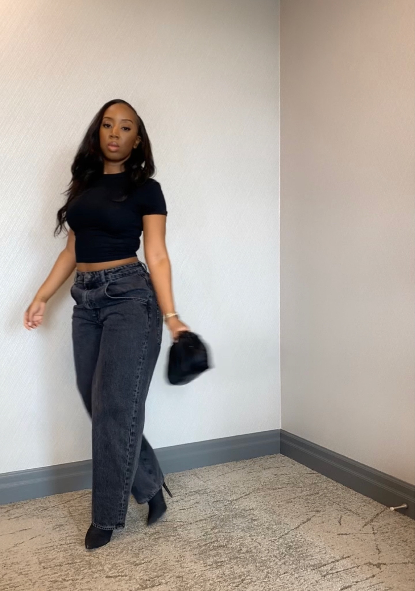 Exact top and jeans are from Zara 4174/321 & 6840/053
Similar items linked below 

#LTKstyletip