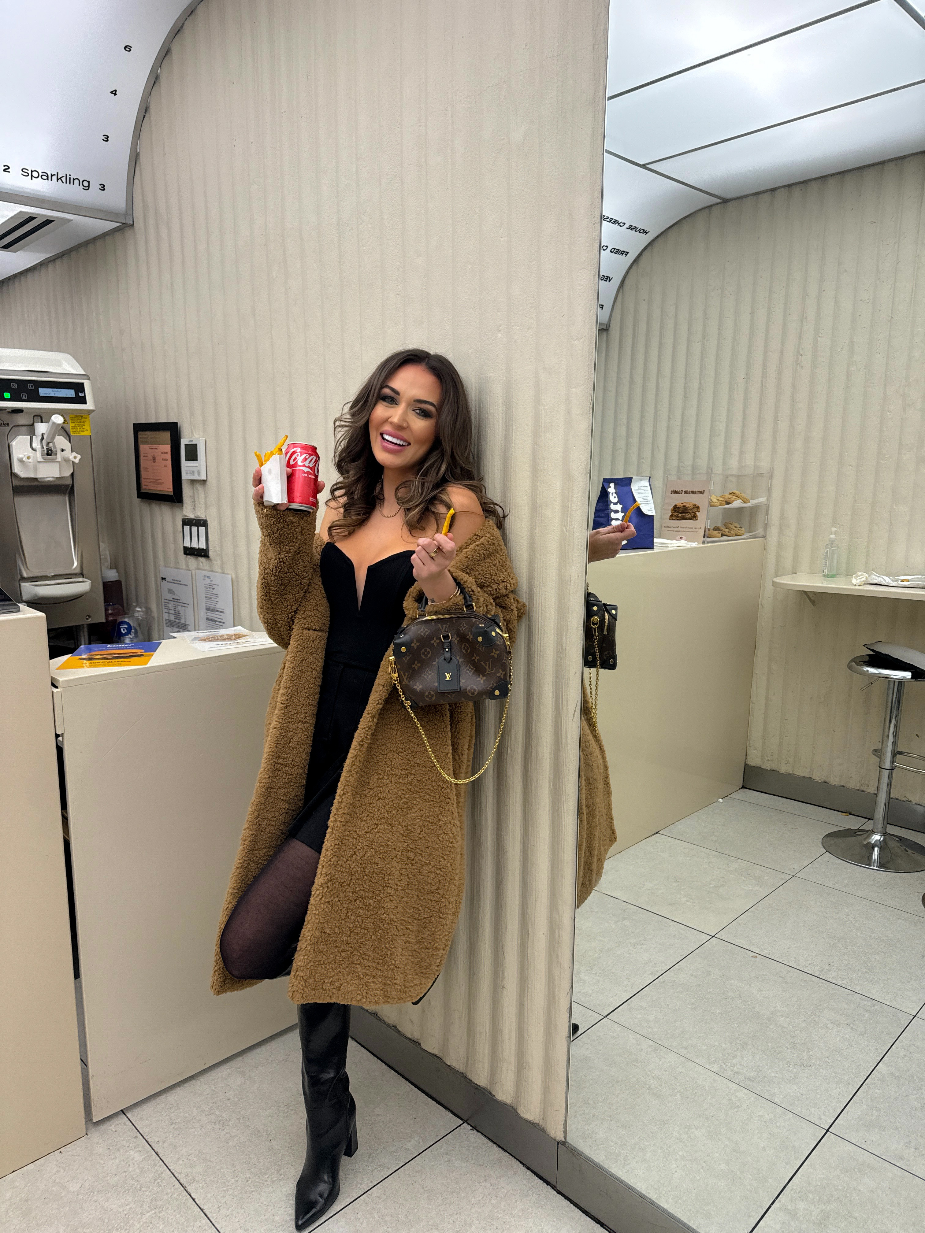 My coat is Aritzia, but I can't find it online 😭  

 

#LTKSeasonal #LTKStyleTip #LTKTravel