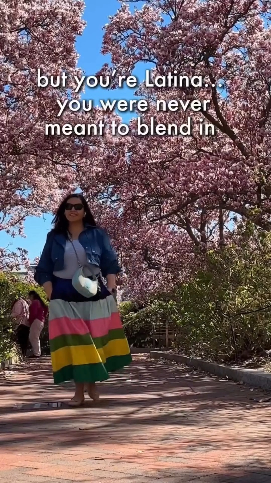 Be honest… you’ve tried to tone it down before 😅
‌
Because somehow “put together” always meant less color, softer looks, blending in.
‌
But if you’re Latina… you already know. That was never going to feel right
‌
Color isn’t extra, it’s part of how you show up
‌
If you’re done dressing like everyone else, and ready to lean into your style… follow along

#latinastyle #wearmorecolor #dopaminedressing #colorfulstyle #springoutfits