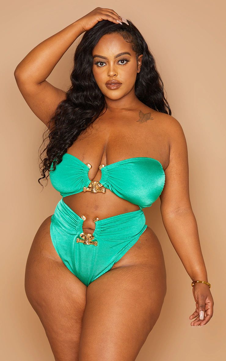 Plus Green Hammered Trim Bikini Top | PrettyLittleThing US