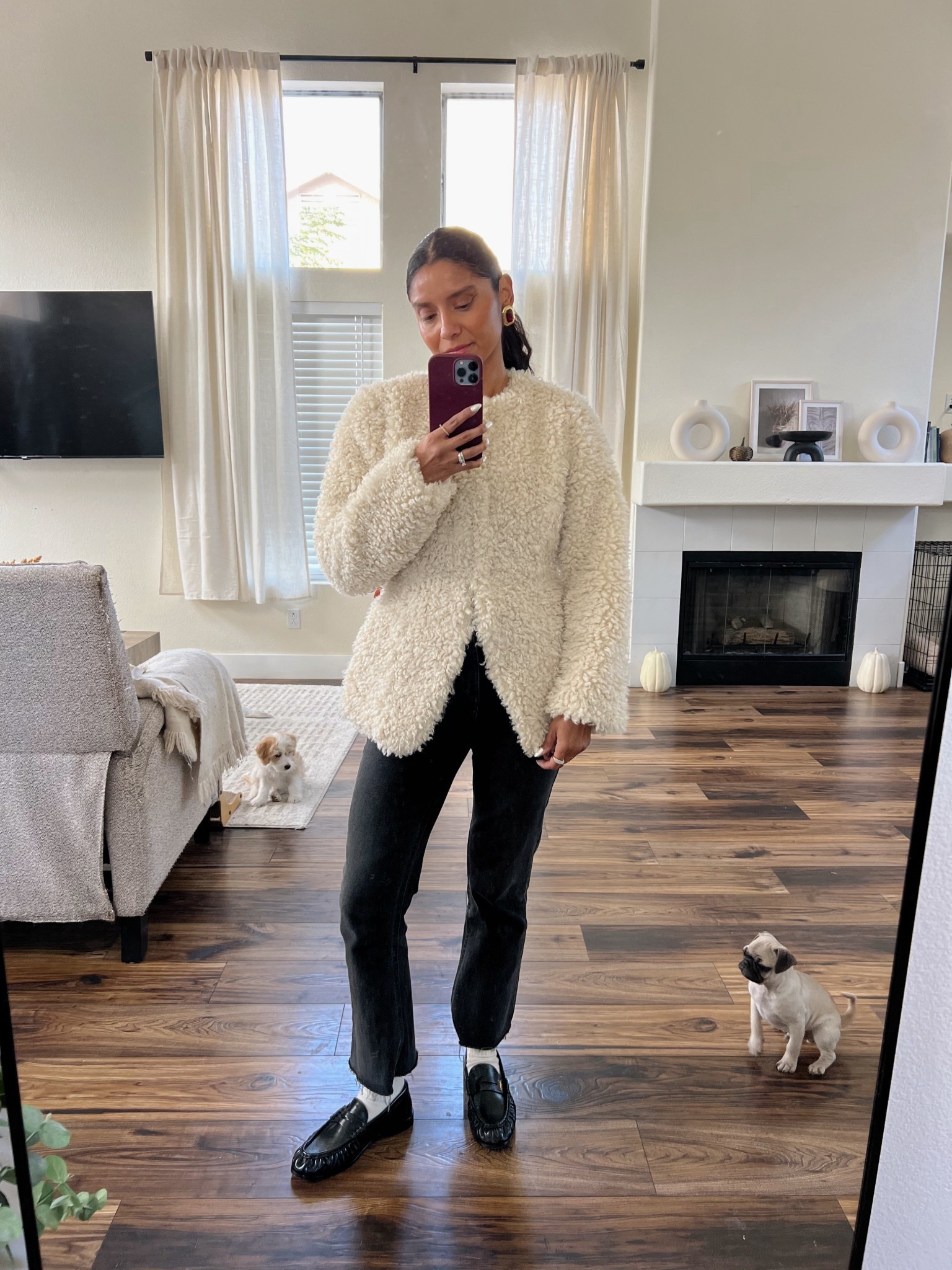 Cold weather look! Top wearing small
Shoes run tts